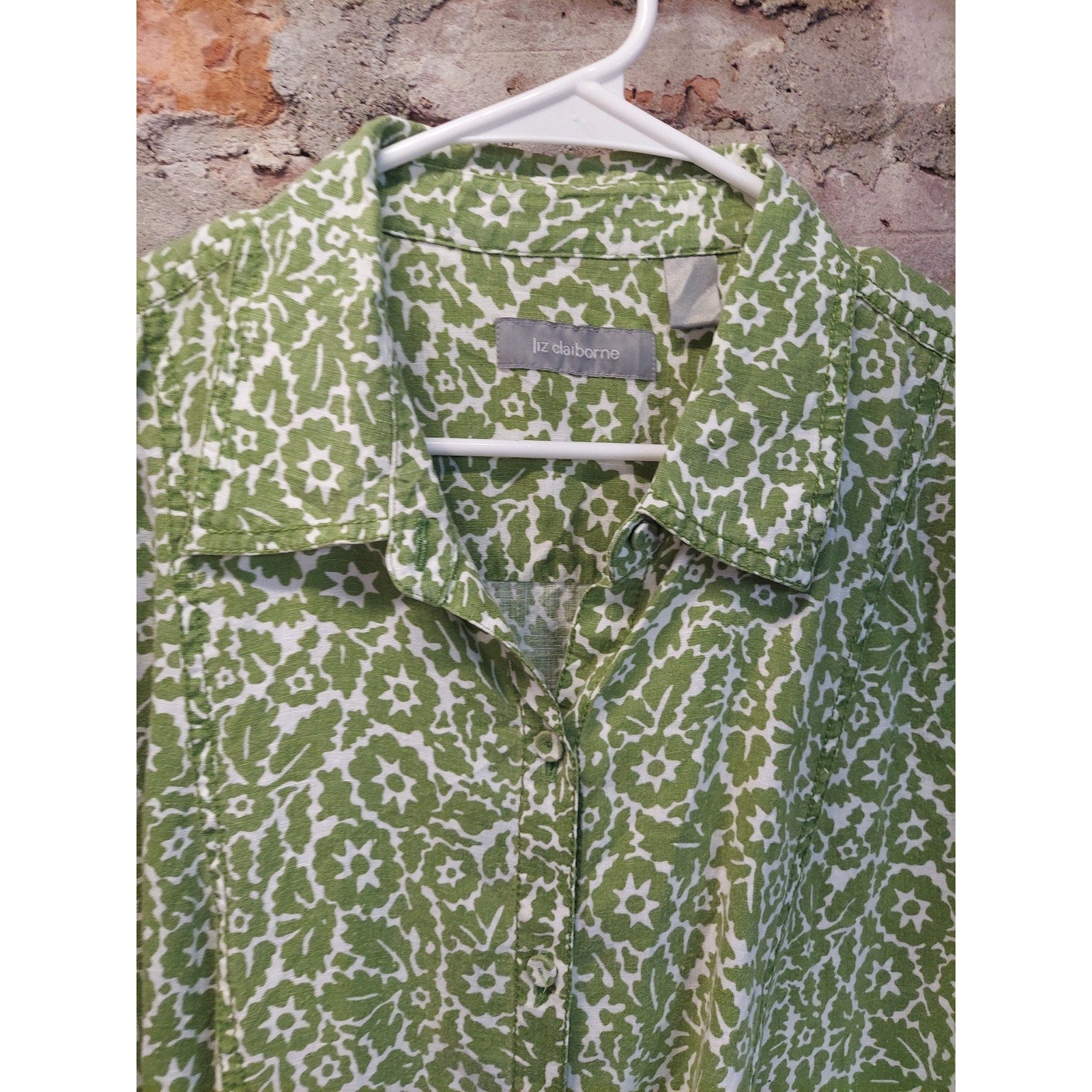 Liz Claiborne Womens 2x Short Sleeve Button Up Shirt Green White Floral Print