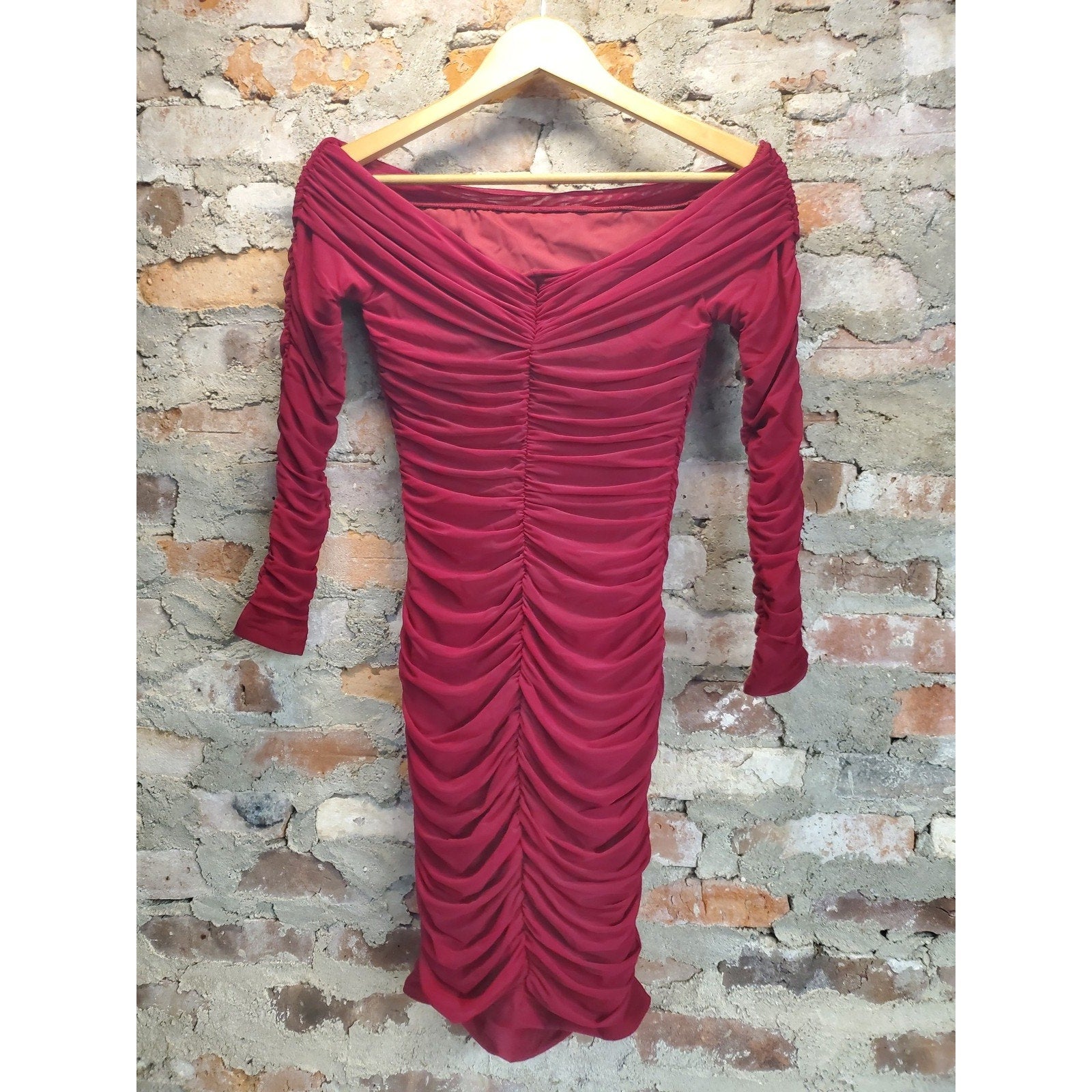 Womens Off Shoulder Dress M Red Long Sleeve Ruched Bodycon Midi Cocktail Party