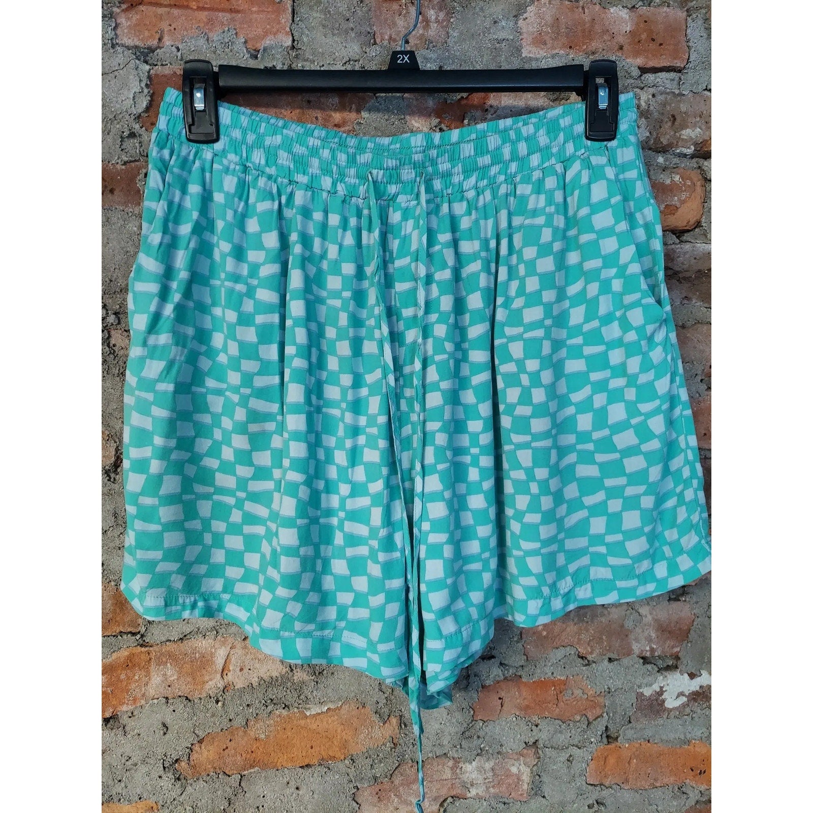 Forever 21 Plus Womens Shorts Size 0X Teal White Checkered Drawstring Pull On