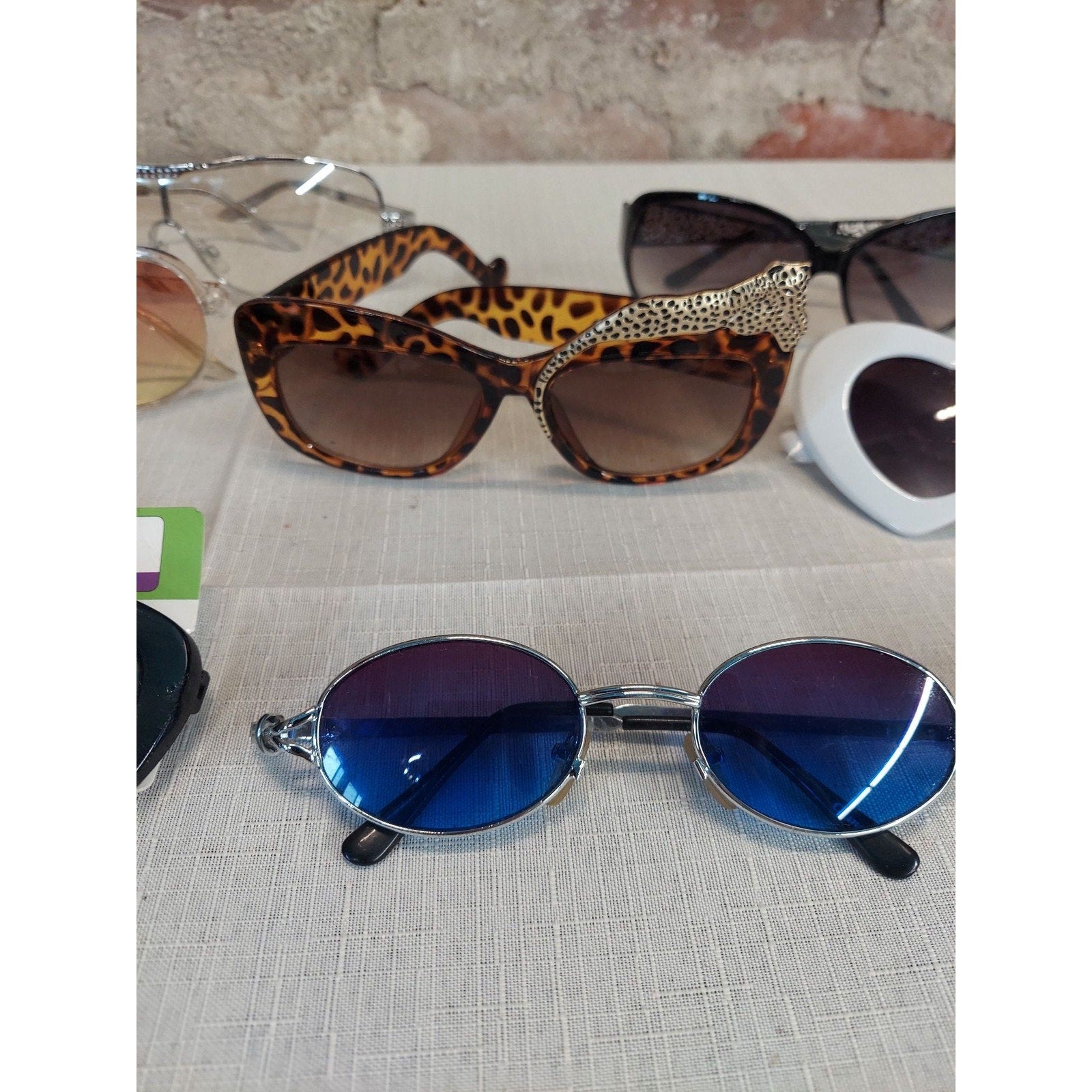 Womens Sunglasses Lot 8 Pairs Mixed Fashion Styles Heart Leopard Polarized