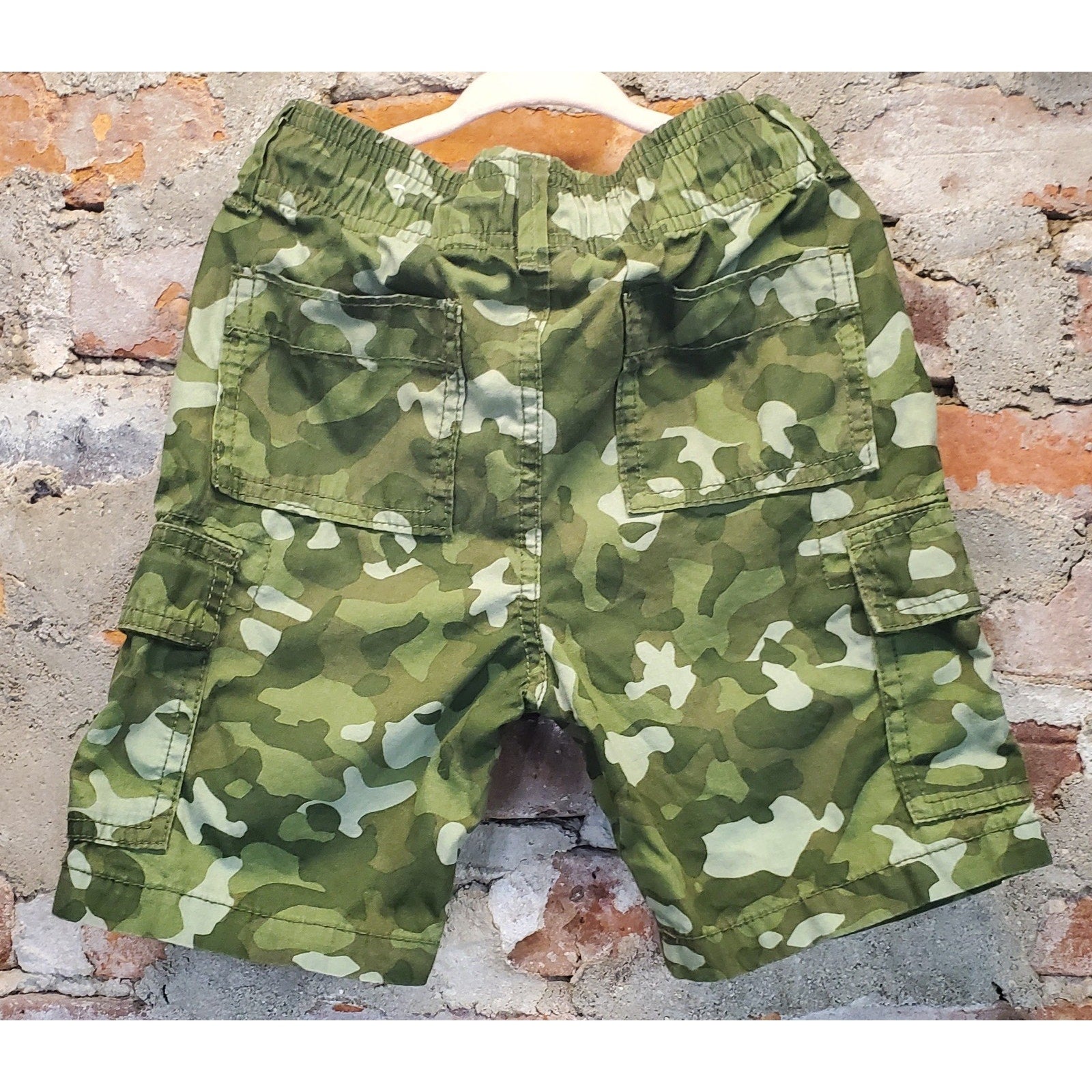 The Childrens Place Boys Cargo Shorts Size 6 Camo Green Elastic Waist Drawstring