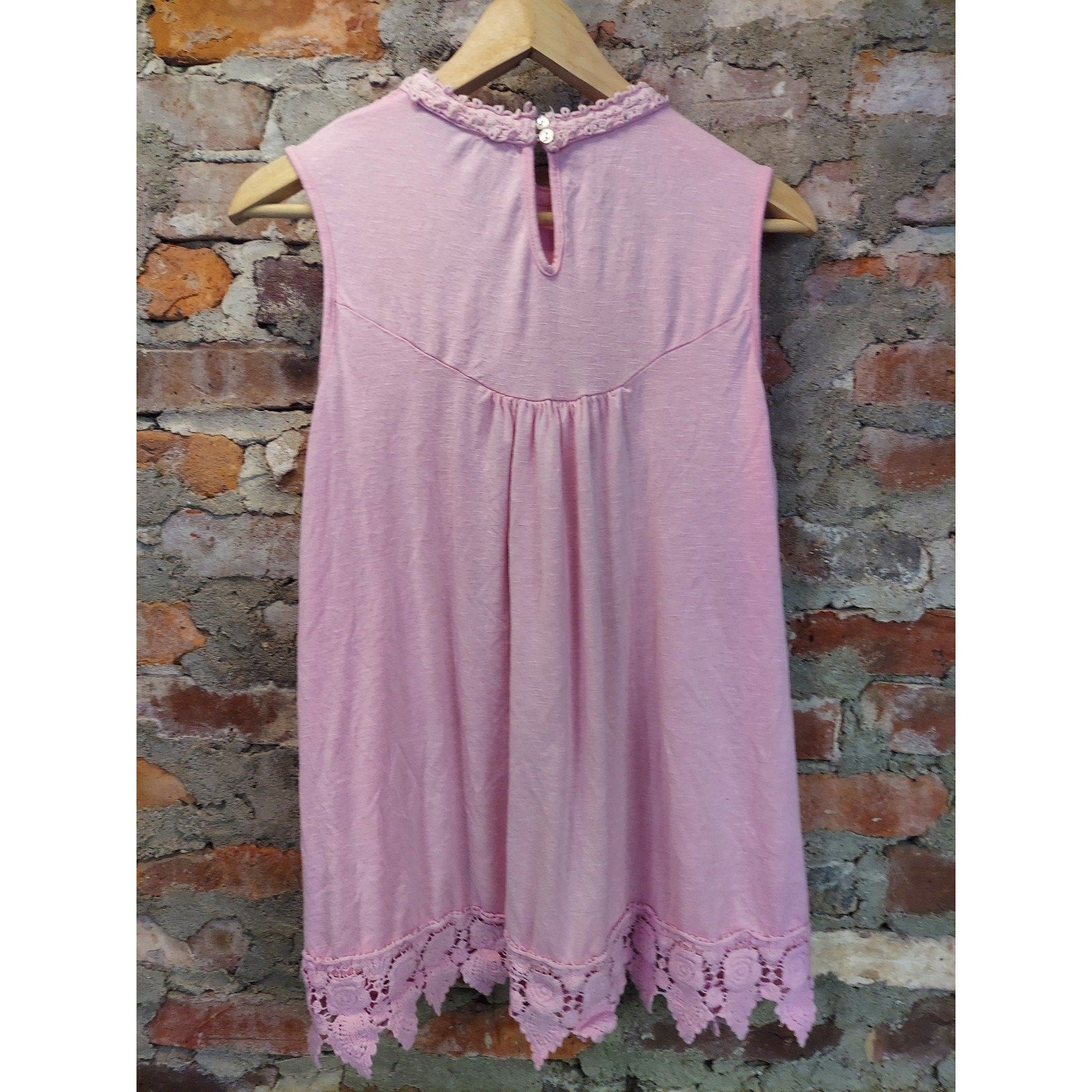 Suzanne Betro Womens Sleeveless Top 2X Pink Lace Yoke Crochet Trim High Neck