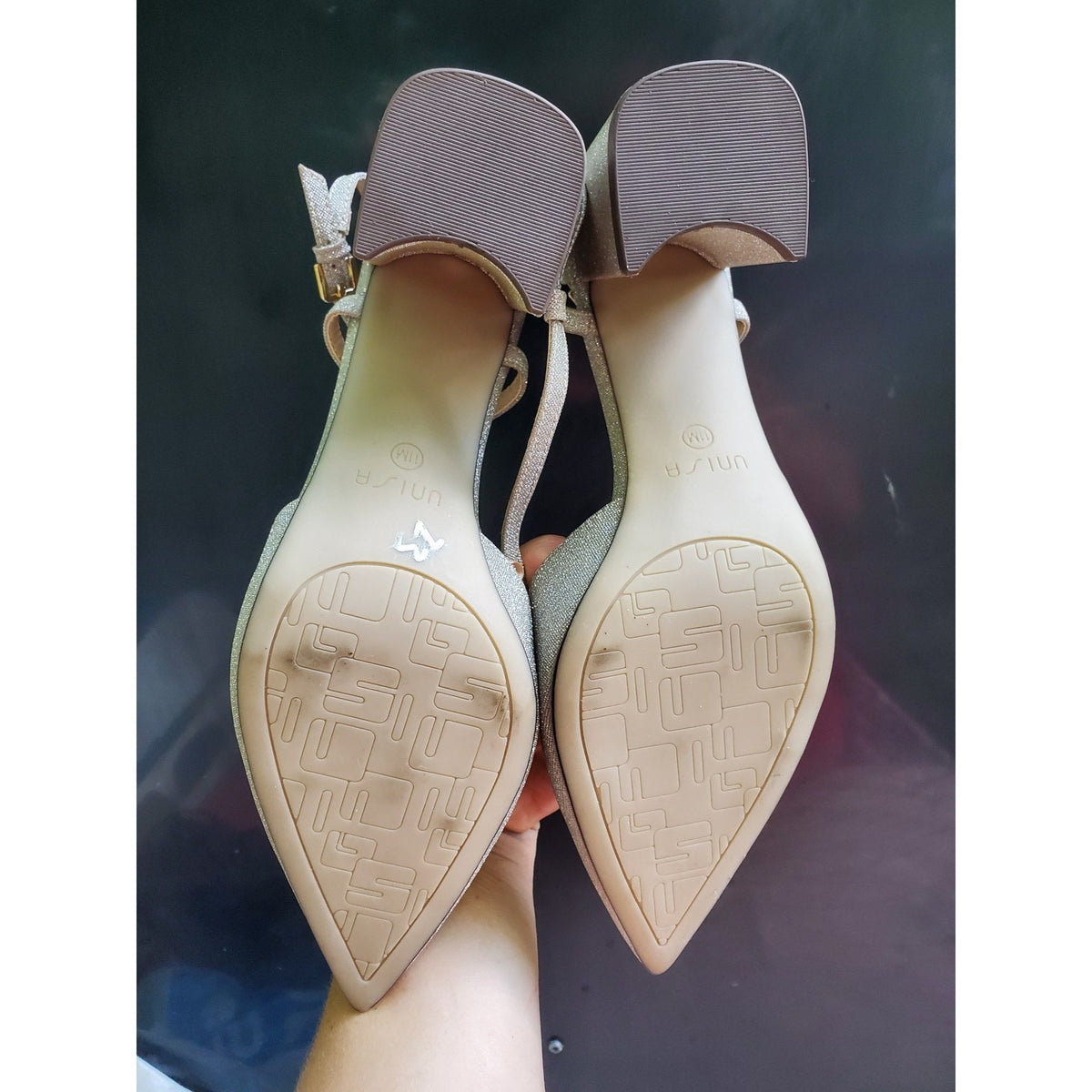 UNISA Womens 11M Silver Glitter Pointed Toe Block Heel Slingback Pumps