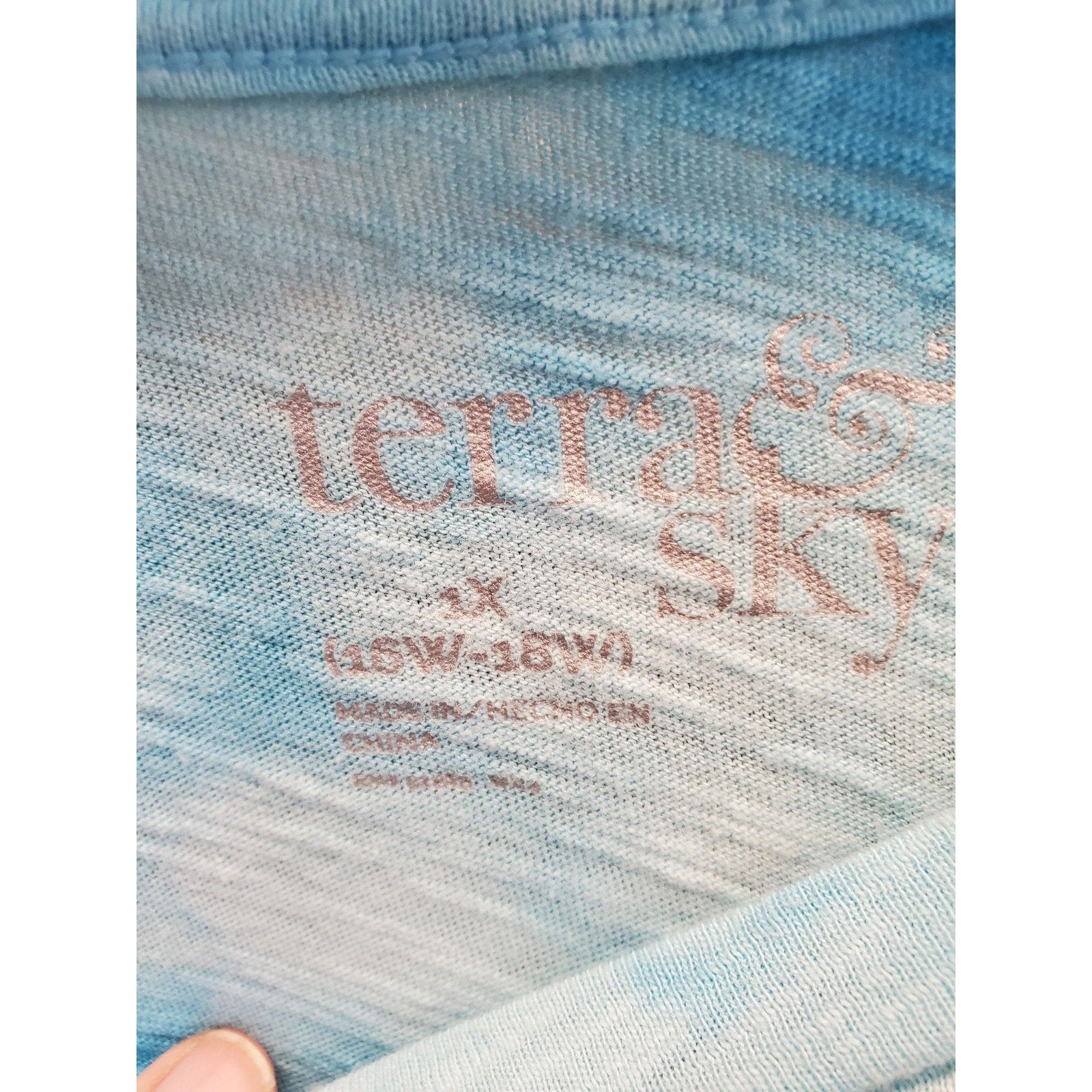 Terra & Sky Womens T-Shirt Size 1X Blue Tie Dye Stars & Stripes Graphic Tee