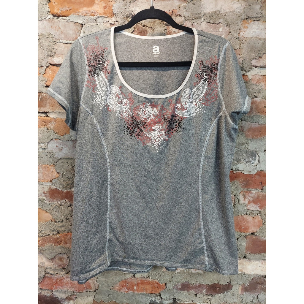 Avenue Womens Plus Size T Shirt 18/20 Gray Paisley Embroidered Top