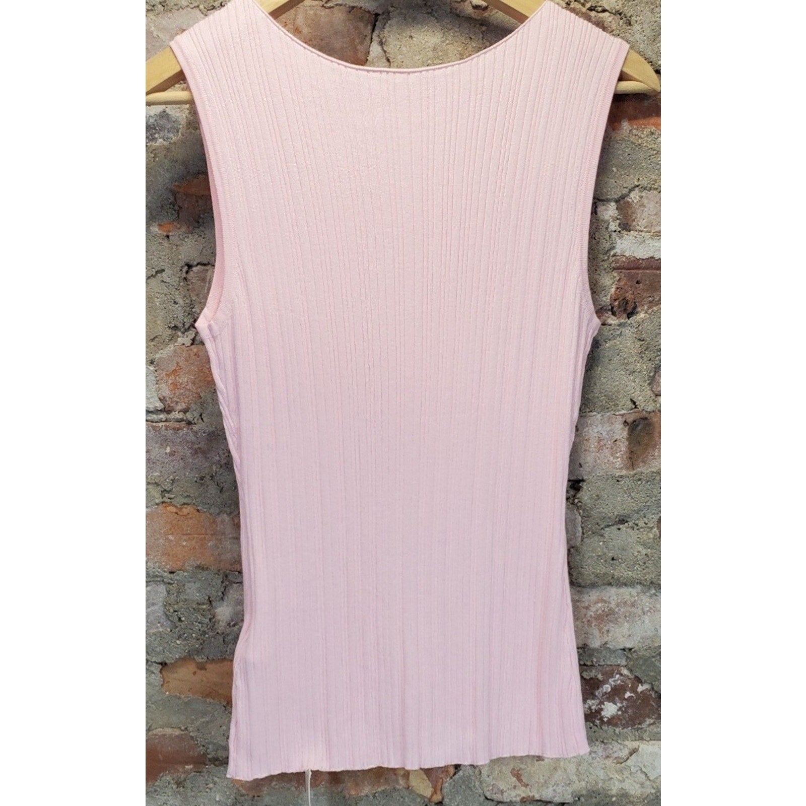 TIPS Womens Sleeveless Top M Pink Ribbed Knit NWT Viscose Polyamide