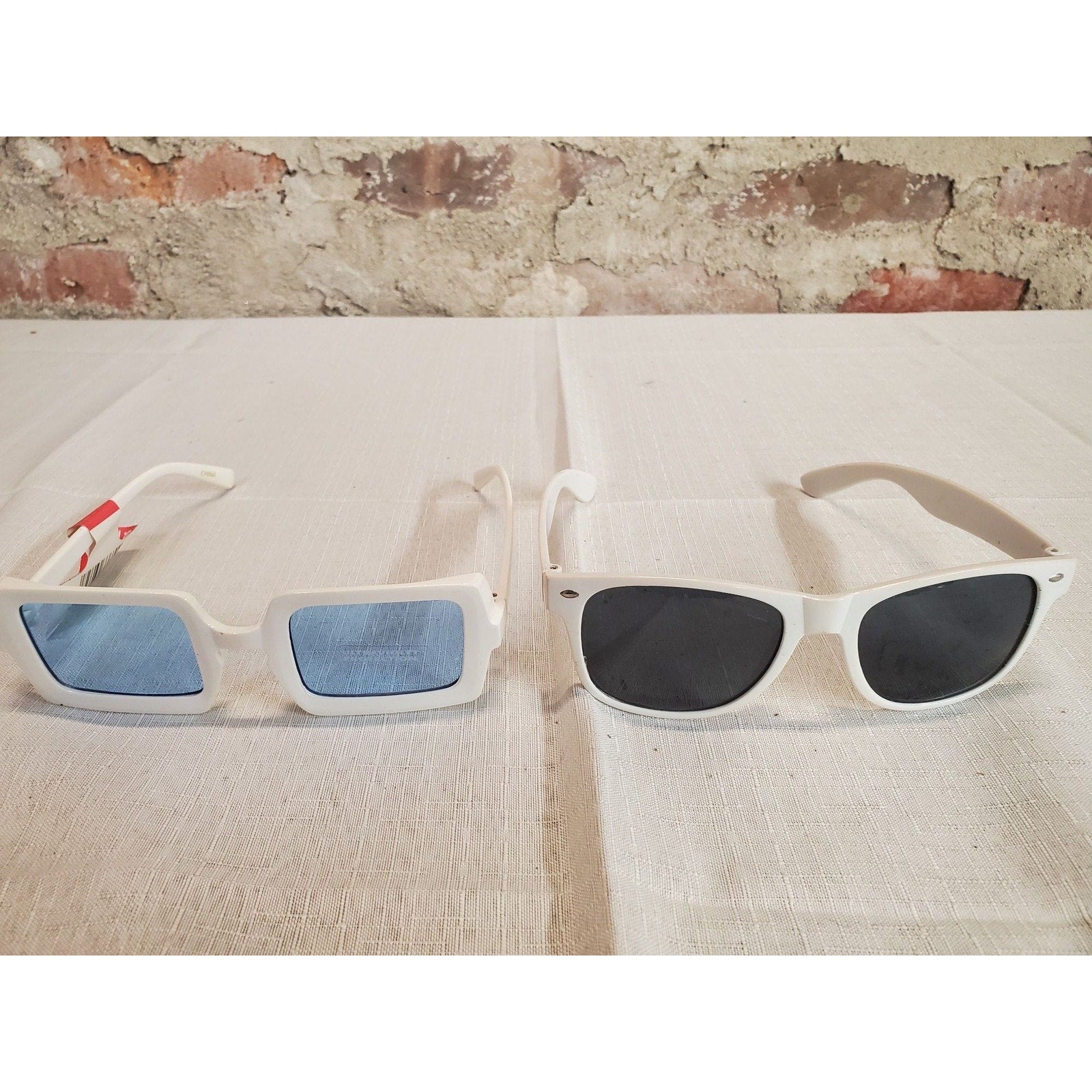 Lot of 2 Unisex Sunglasses White Retro Rectangle Blue Black Lens UV