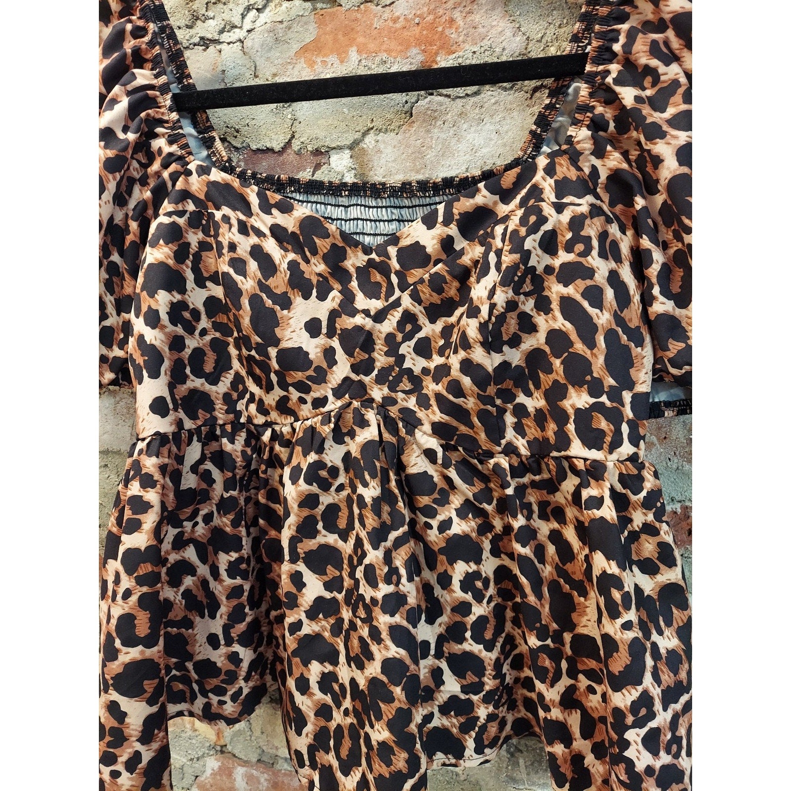 SHEIN CURVE Womens 0XL Leopard Print Peplum Top Square Neck Puff Sleeve Smocked
