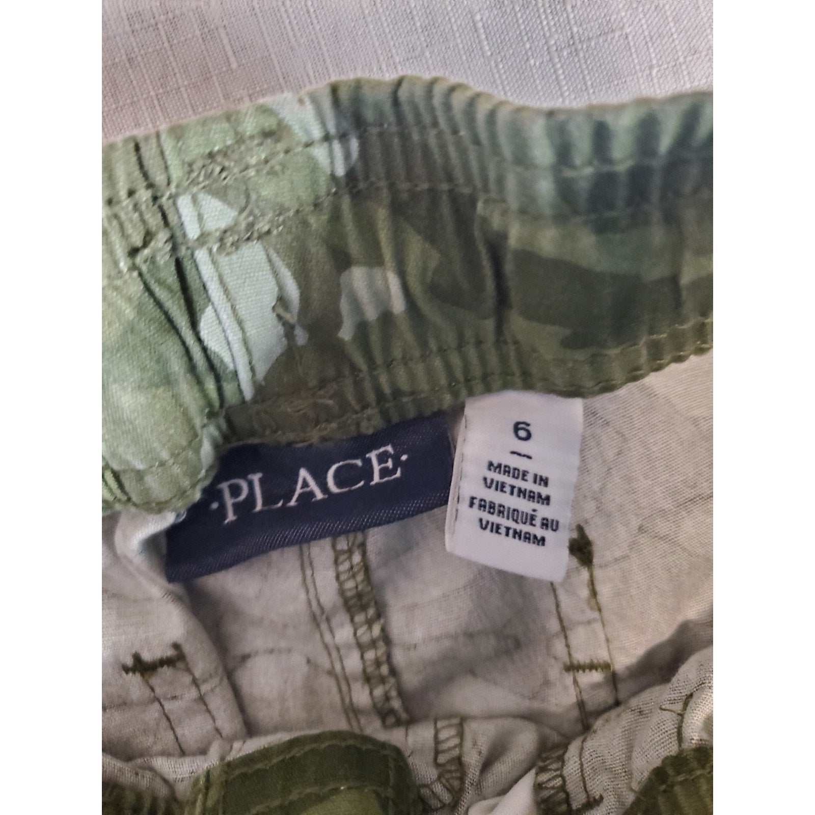 The Childrens Place Boys Cargo Shorts Size 6 Camo Green Elastic Waist Drawstring