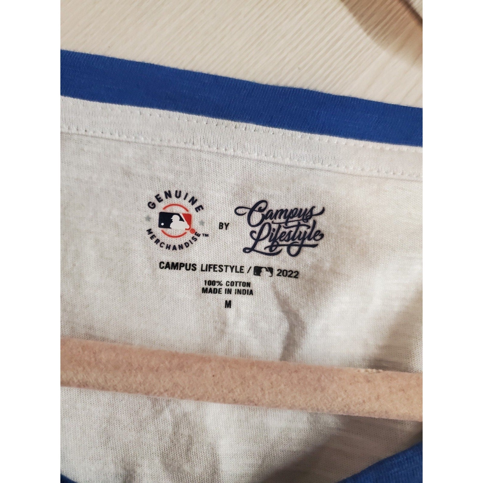 MLB Phillies Genuine Womens Raglan T Shirt M V Neck 3/4 Sleeve White Blue Red
