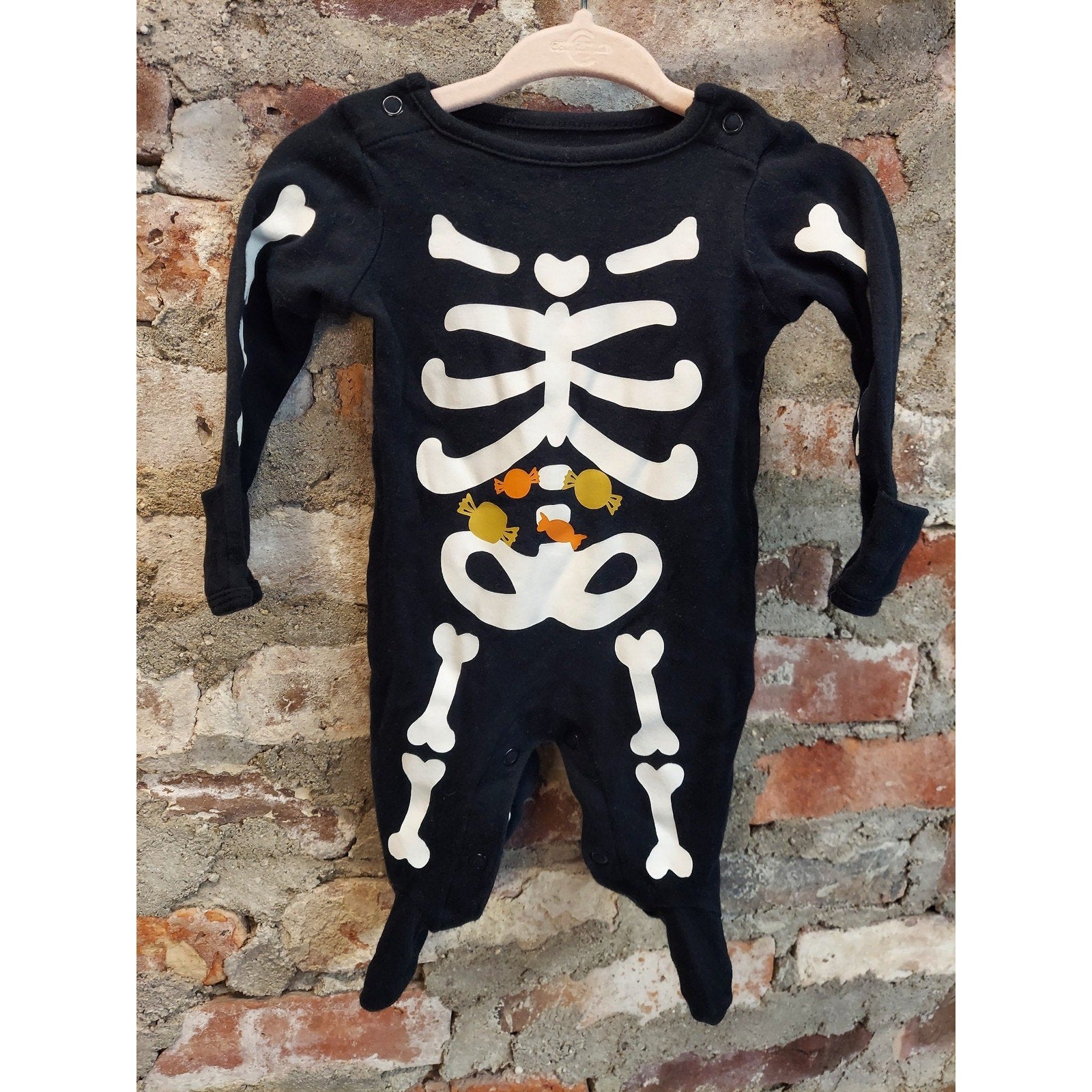 Carter's Baby Newborn Halloween Costume Romper 0M Black Skeleton Candy Print