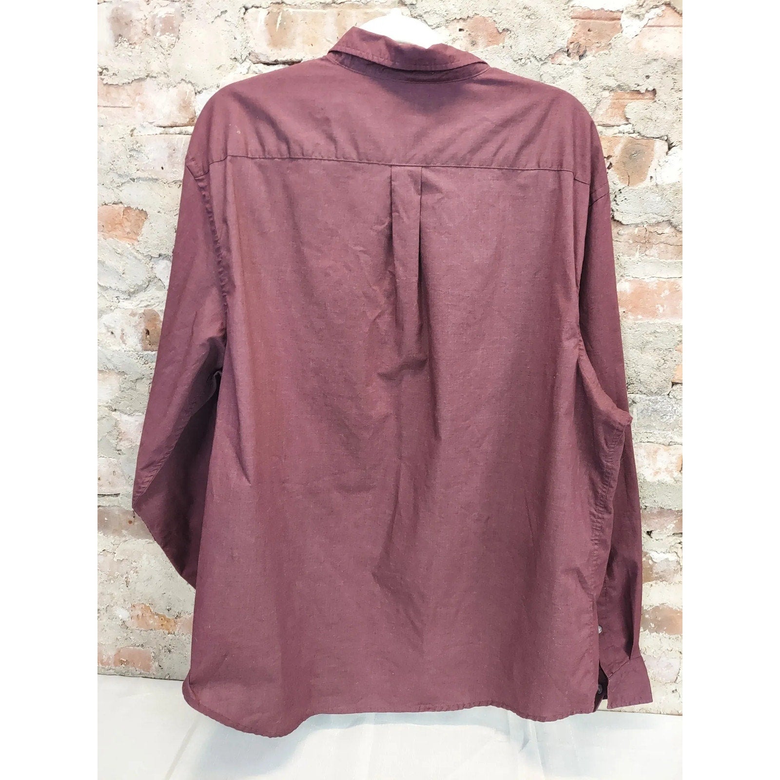 Old Navy Mens Button Down Shirt Slim Fit XXL Long Sleeve Burgundy Red Casual