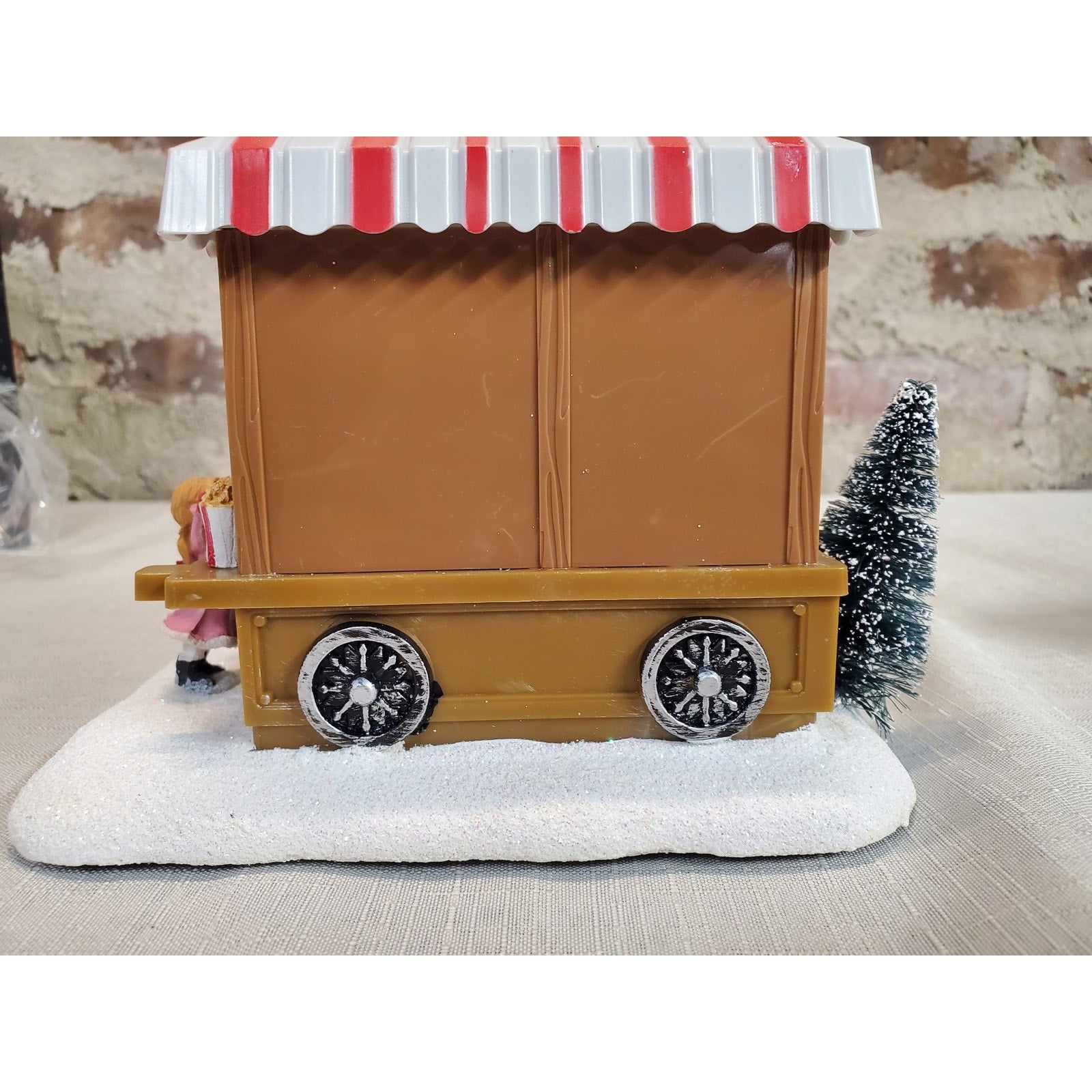 Christmas Village Popcorn Wagon Light Up Winter Scene Holiday Decor ZornRC