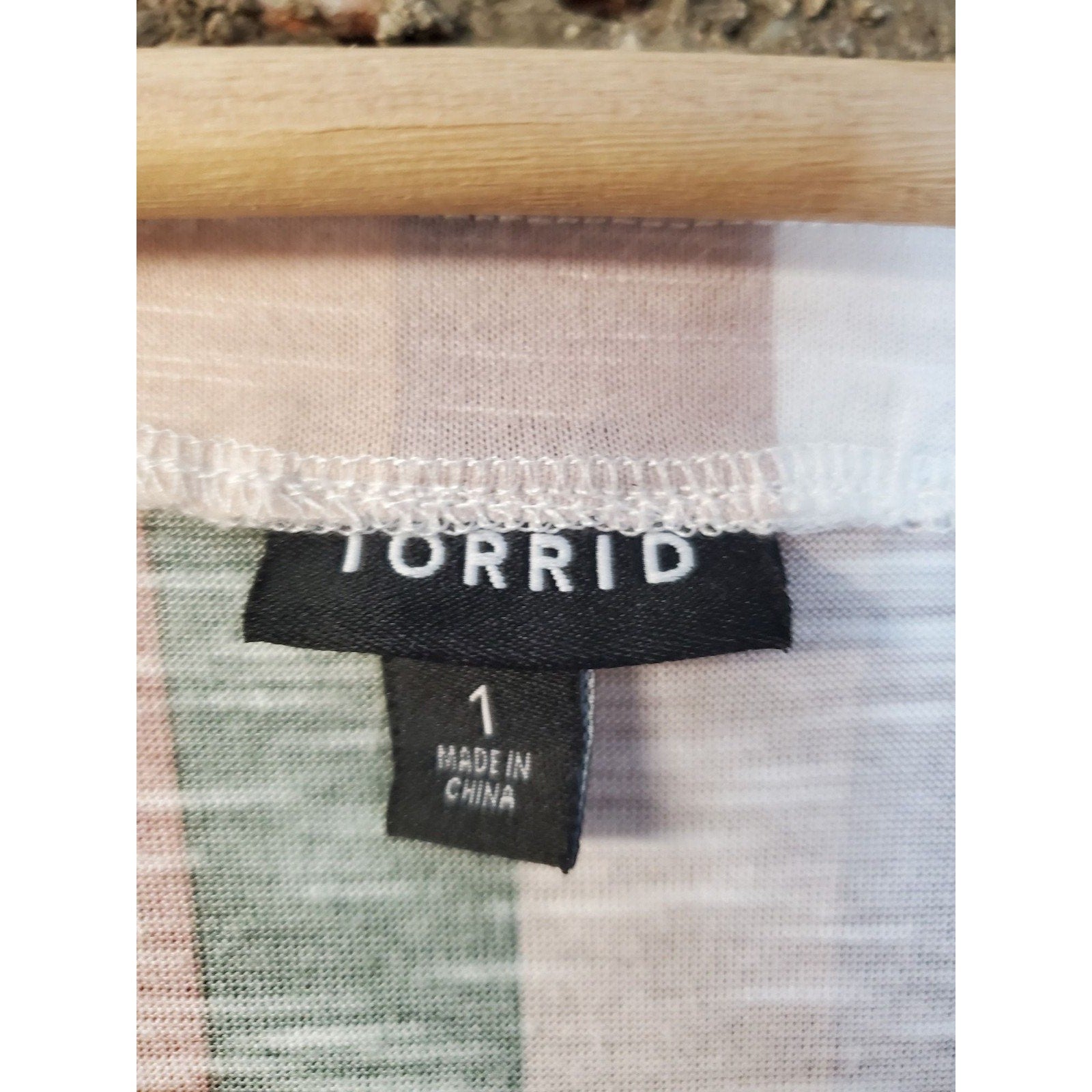 Torrid Womens Striped Top Blouse Size 1 1X Button Front Tie Front V-Neck