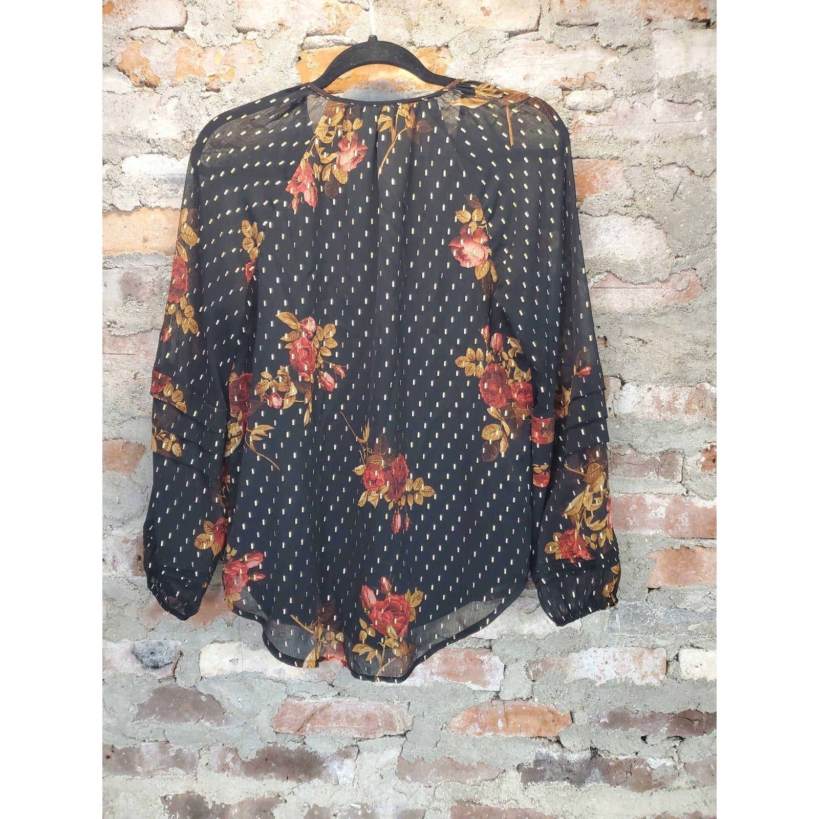 Simply Vera Vera Wang Womens Blouse S Black Floral Gold Dot Long Sleeve V Neck