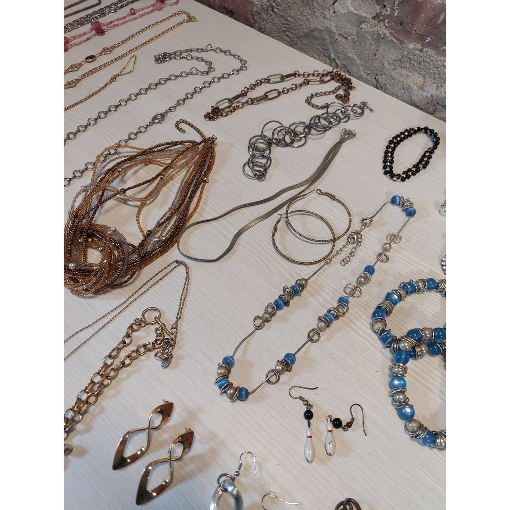 Costume Jewelry Lot Necklaces Earrings Bundle