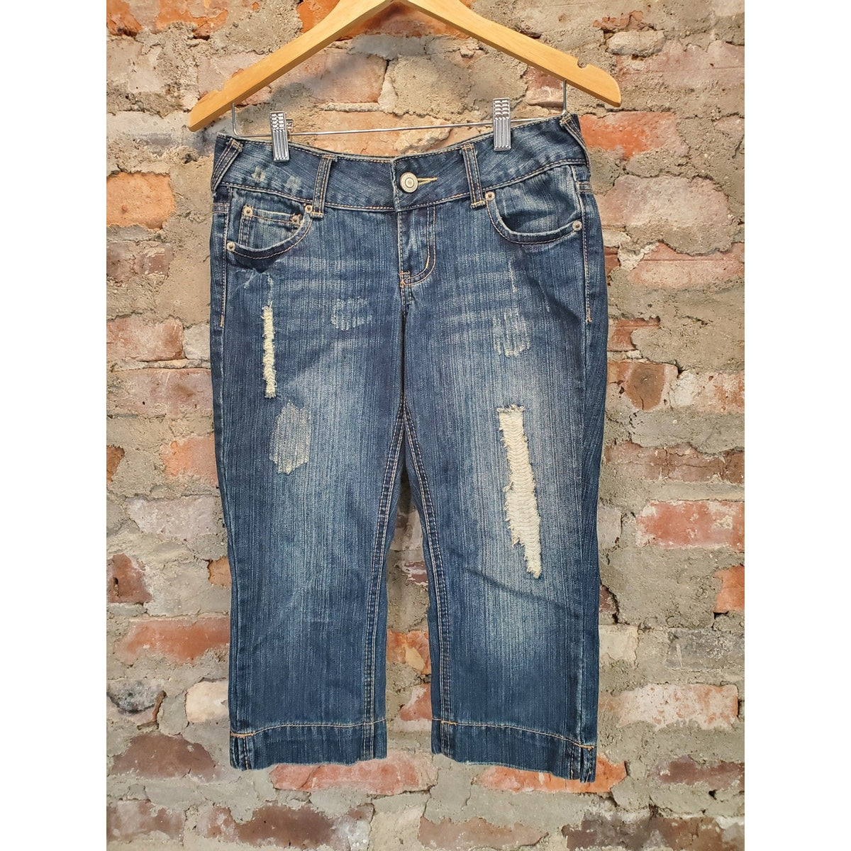 Womens Juniors Distressed Capri Jeans 1/2 Medium Wash 100 Cotton Low Rise