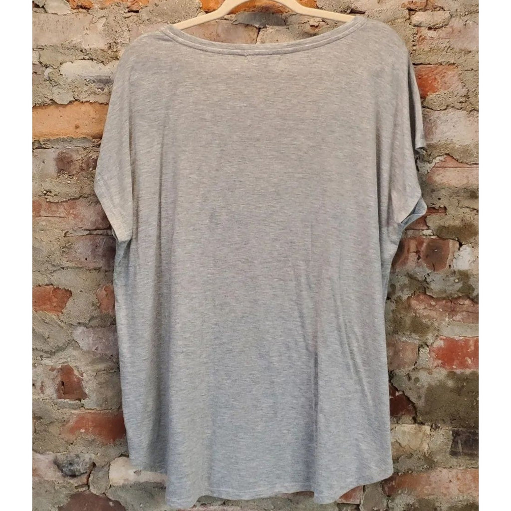Clover + Pine Womens T Shirt XXL Gray Heart Animal Print Faux Fur Short Sleeve
