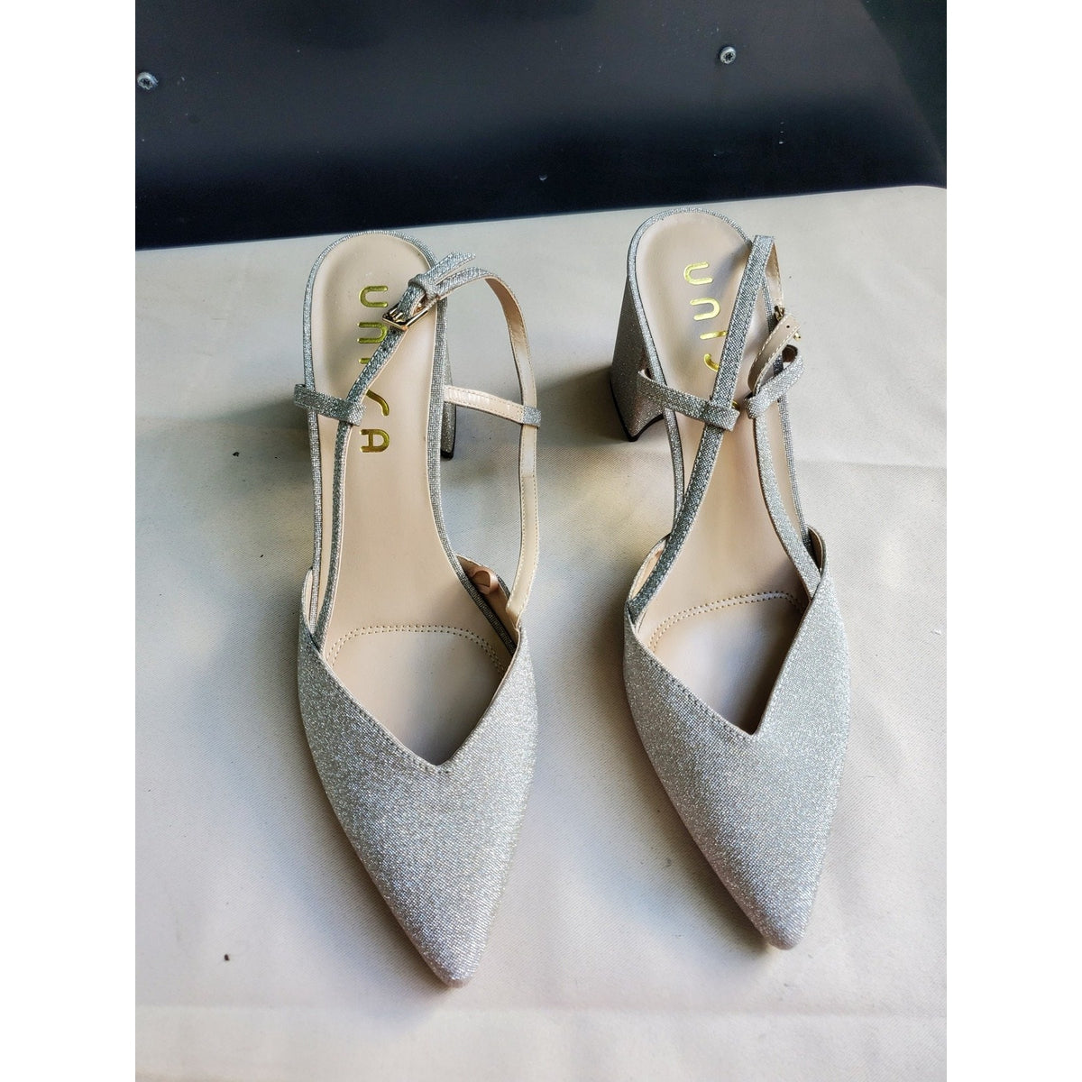 UNISA Womens 11M Silver Glitter Pointed Toe Block Heel Slingback Pumps