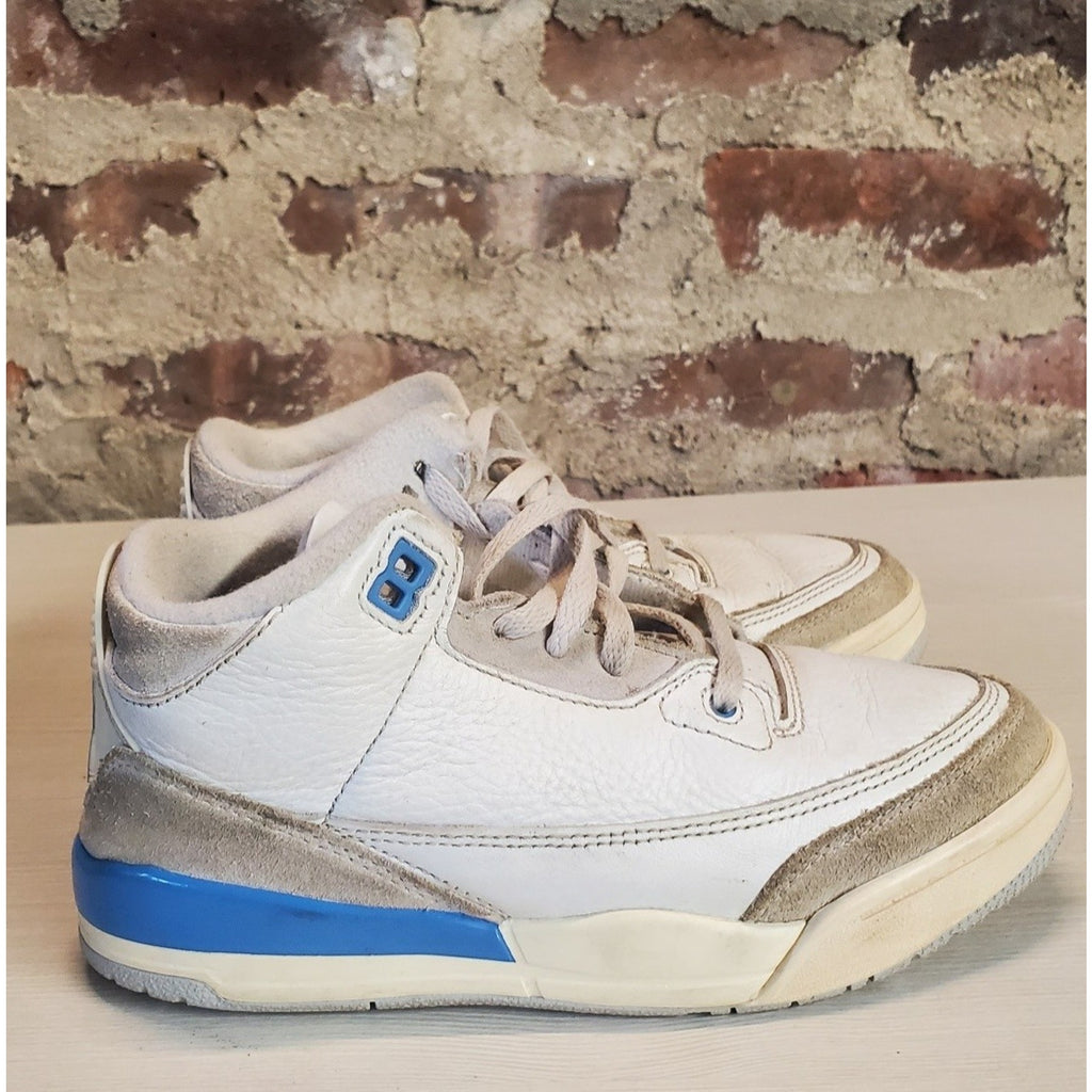 Jordan Sneakers Air Jordan 3 Retro UNC Youth 2Y White Blue Grey DM0966-101