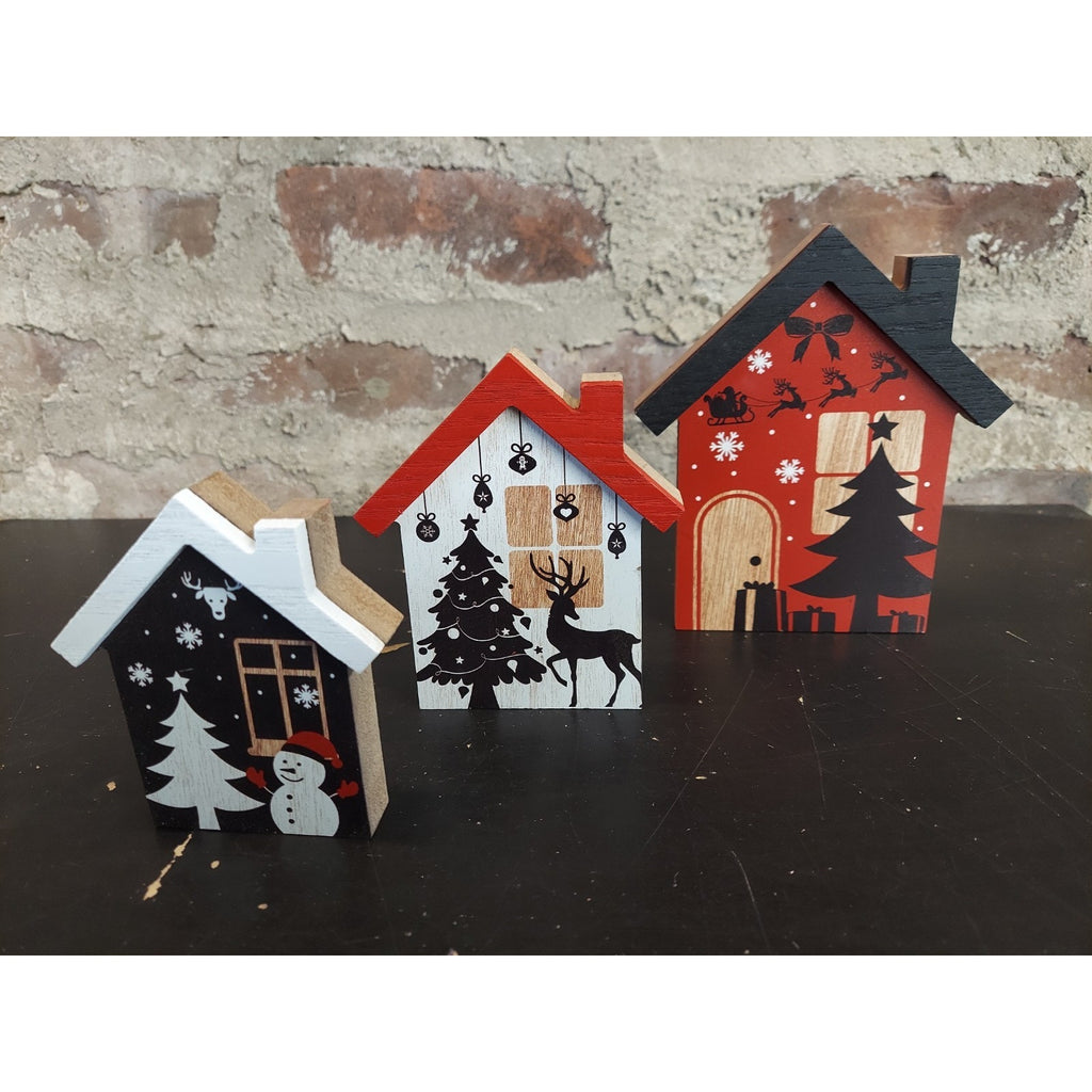 New Wooden Houses Set Christmas Decor Tree Reindeer Red Snowman Santa Decoration