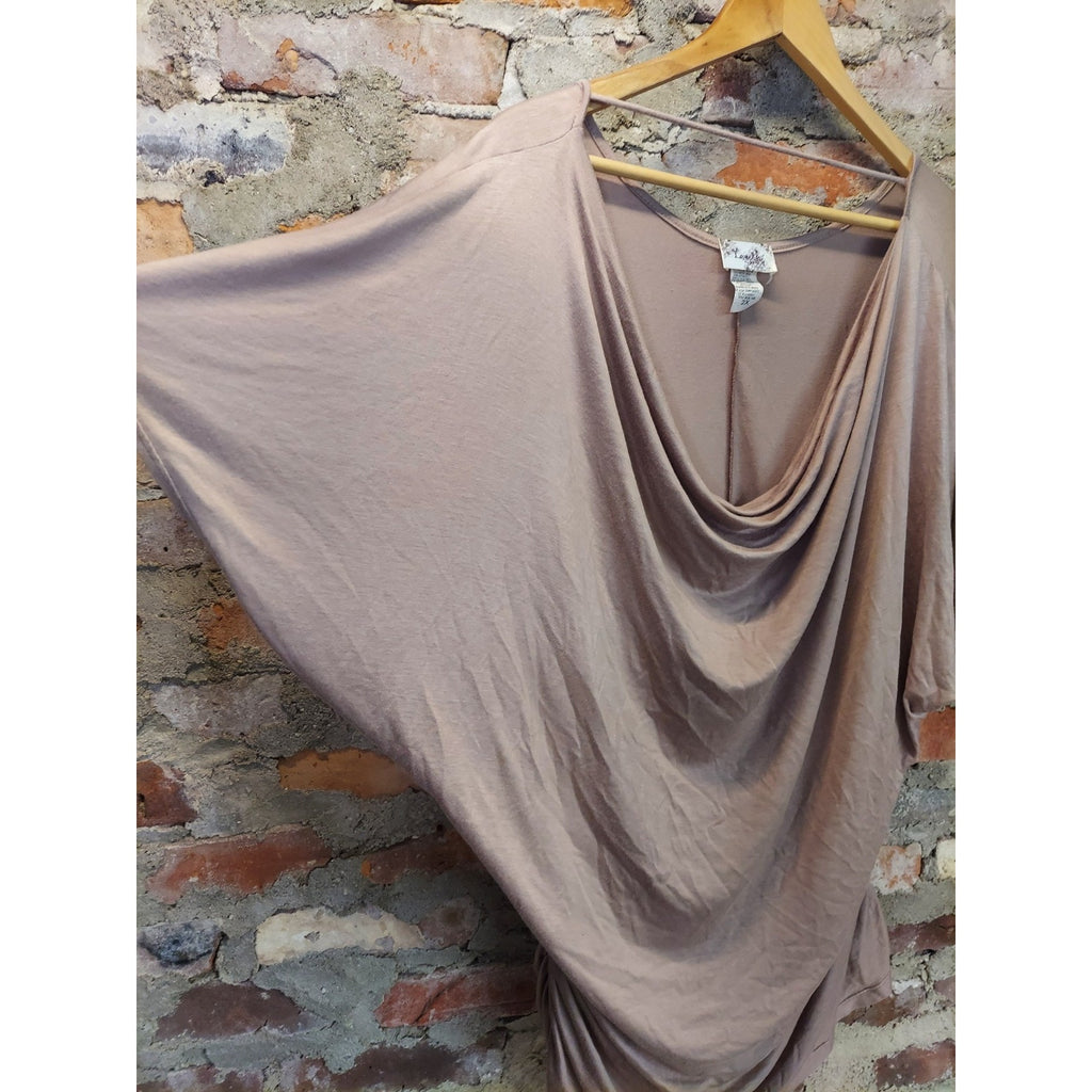 Lavish Plus Womens Taupe Cowl Neck Dolman Sleeve Tunic Top 2X Ruched Side