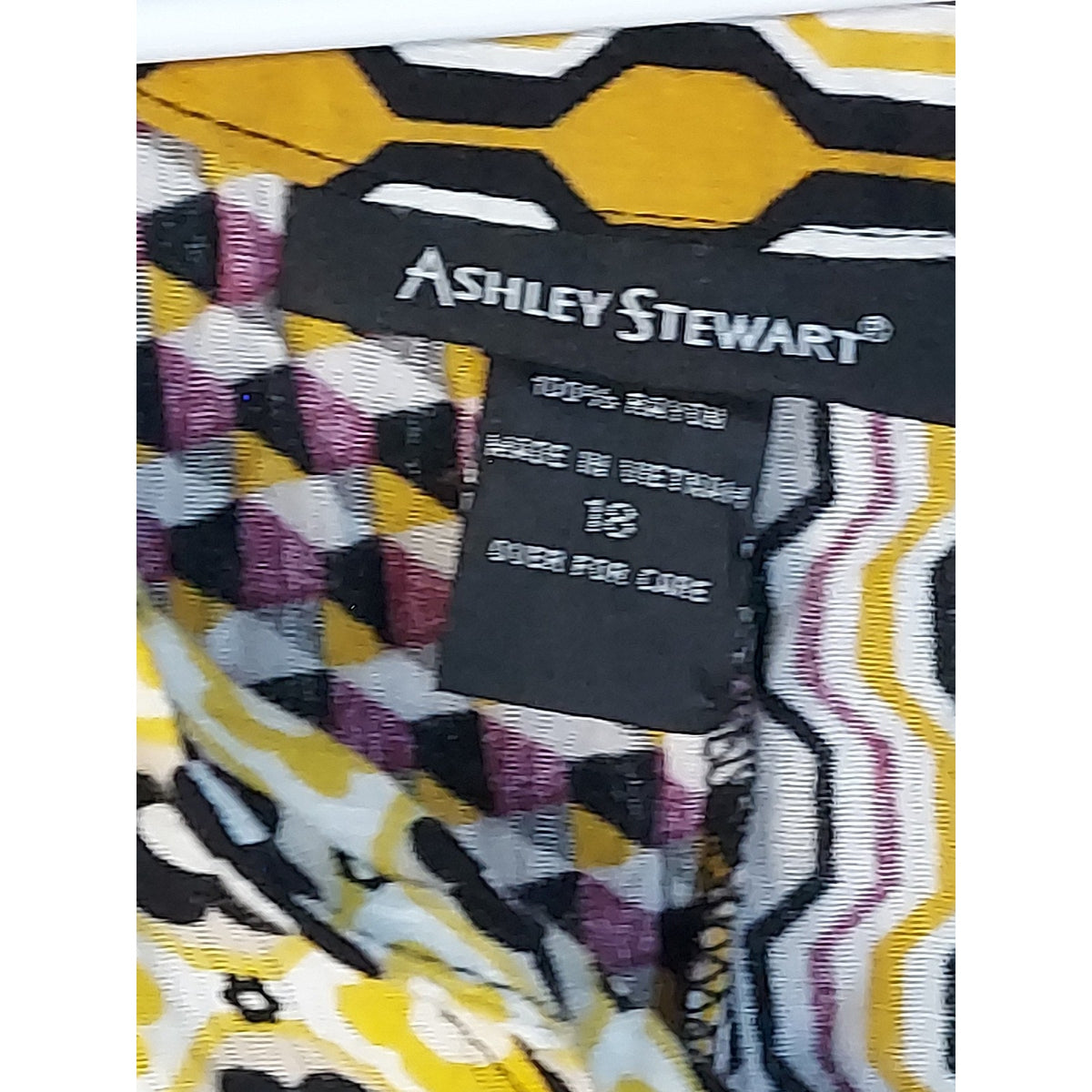 Ashley Stewart Womens Plus Size 18 Tunic Top Shirt Rayon Geometric Patchwork