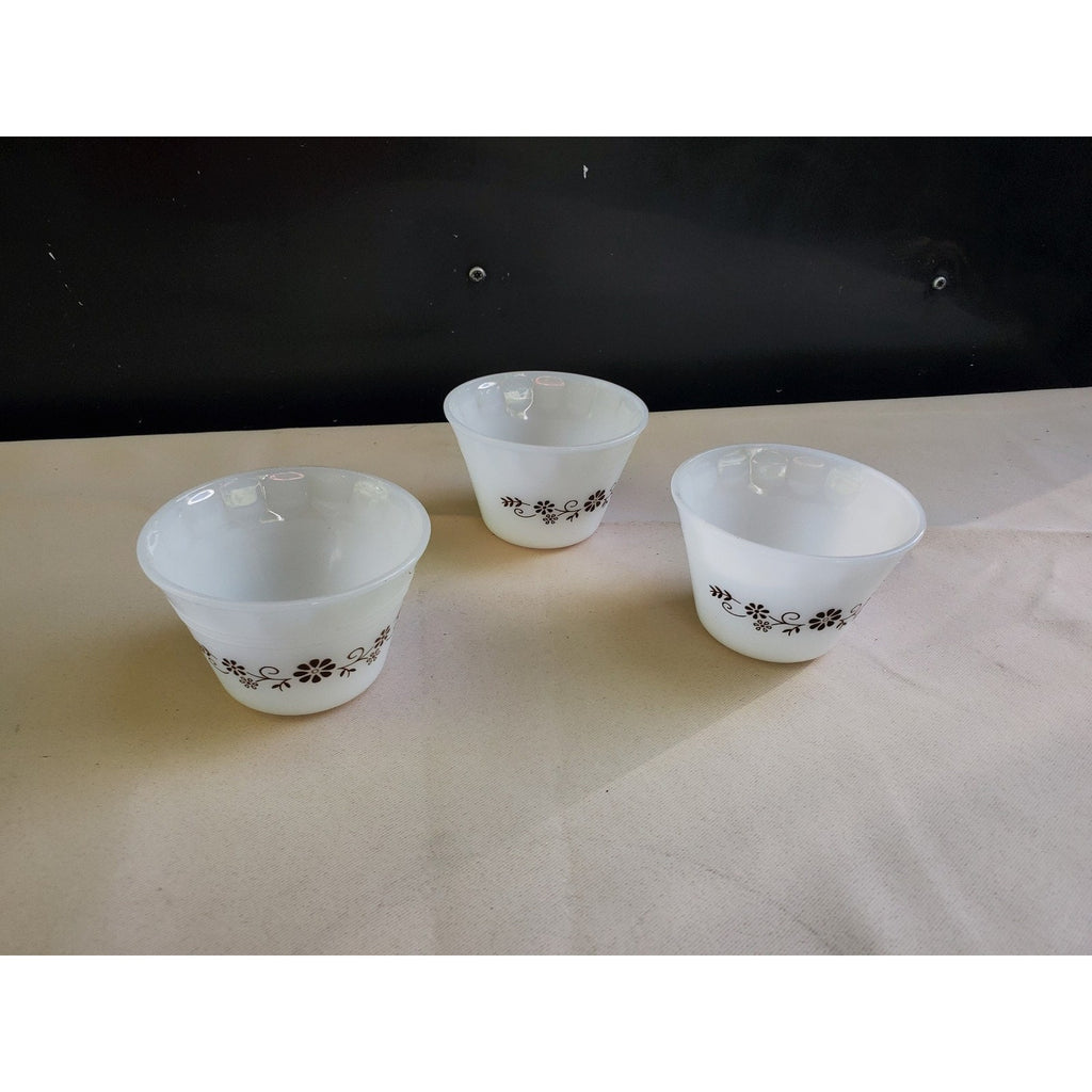 Lot of 3Dynaware Pyrex Ramekin Custard Dish White Milk Glass Brown Daisy Vintage