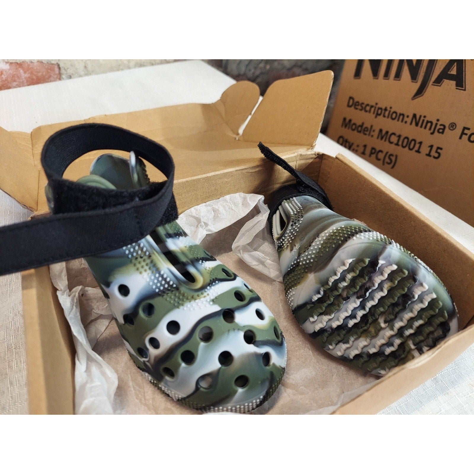 NINJA Dog Shoes Size 9 XXL Camo Paw Protector Boots Faux Crocs Adjustable Strap