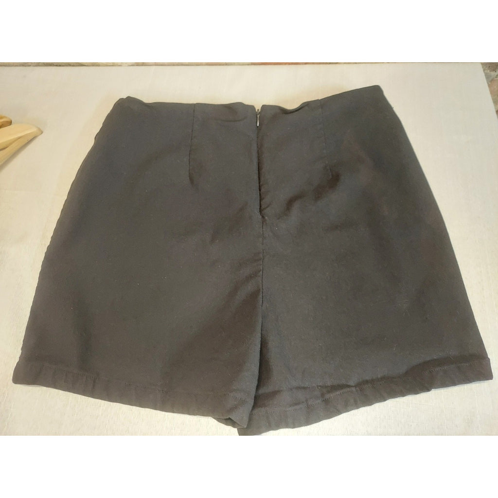 FOREVER 21+ Womens Plus Size High Waist Shorts 1X Black Casual Zipper Back