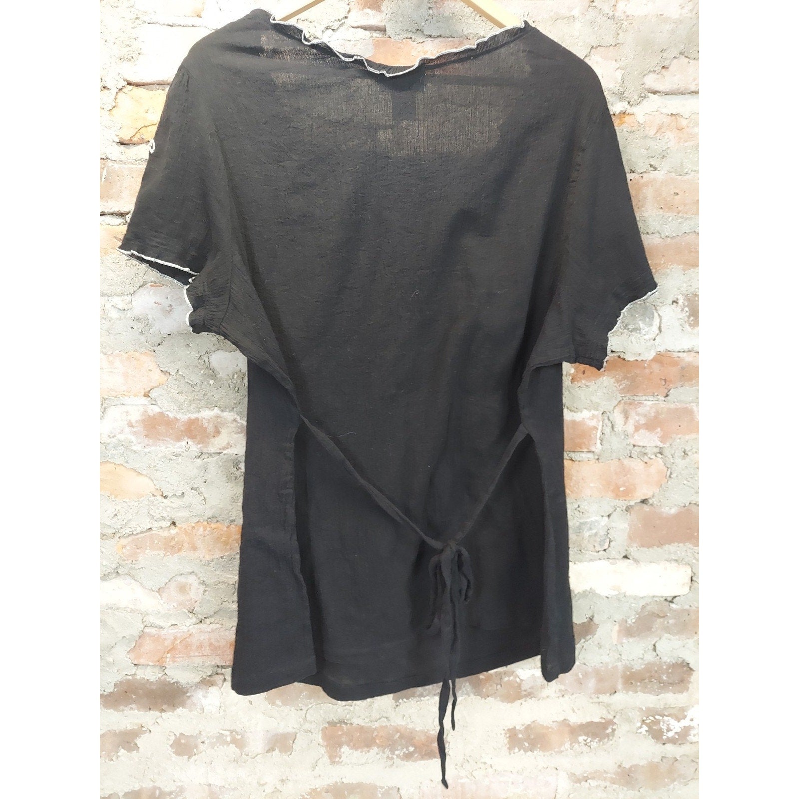 Millennium Womens Tunic Blouse 2X Black White Embroidered Cotton V Neck