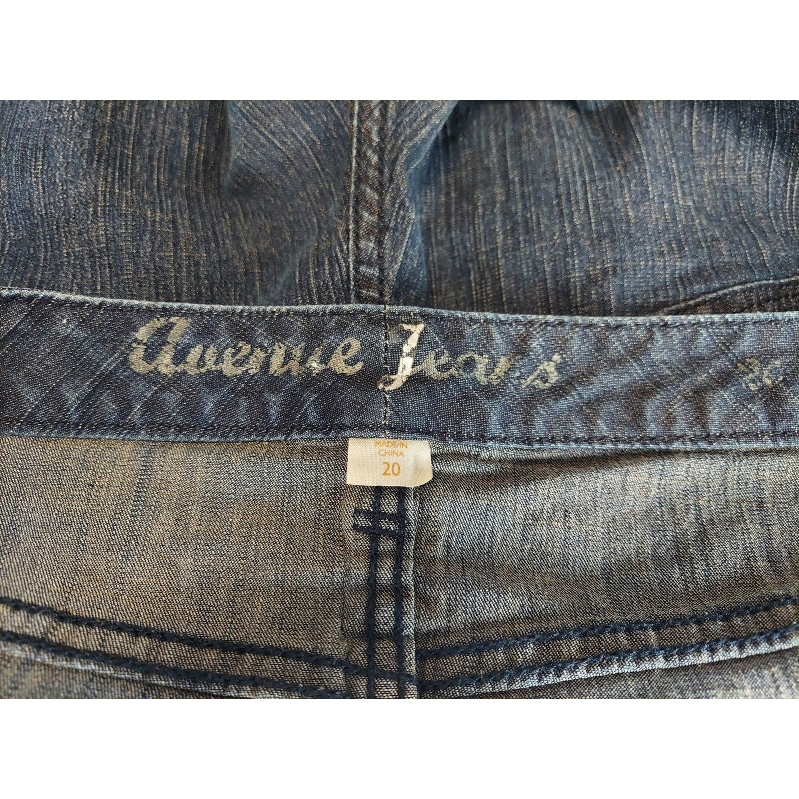 Avenue Jeans Womens Denim Shorts Size 20 Dark Wash Blue Cuffed Mid Rise