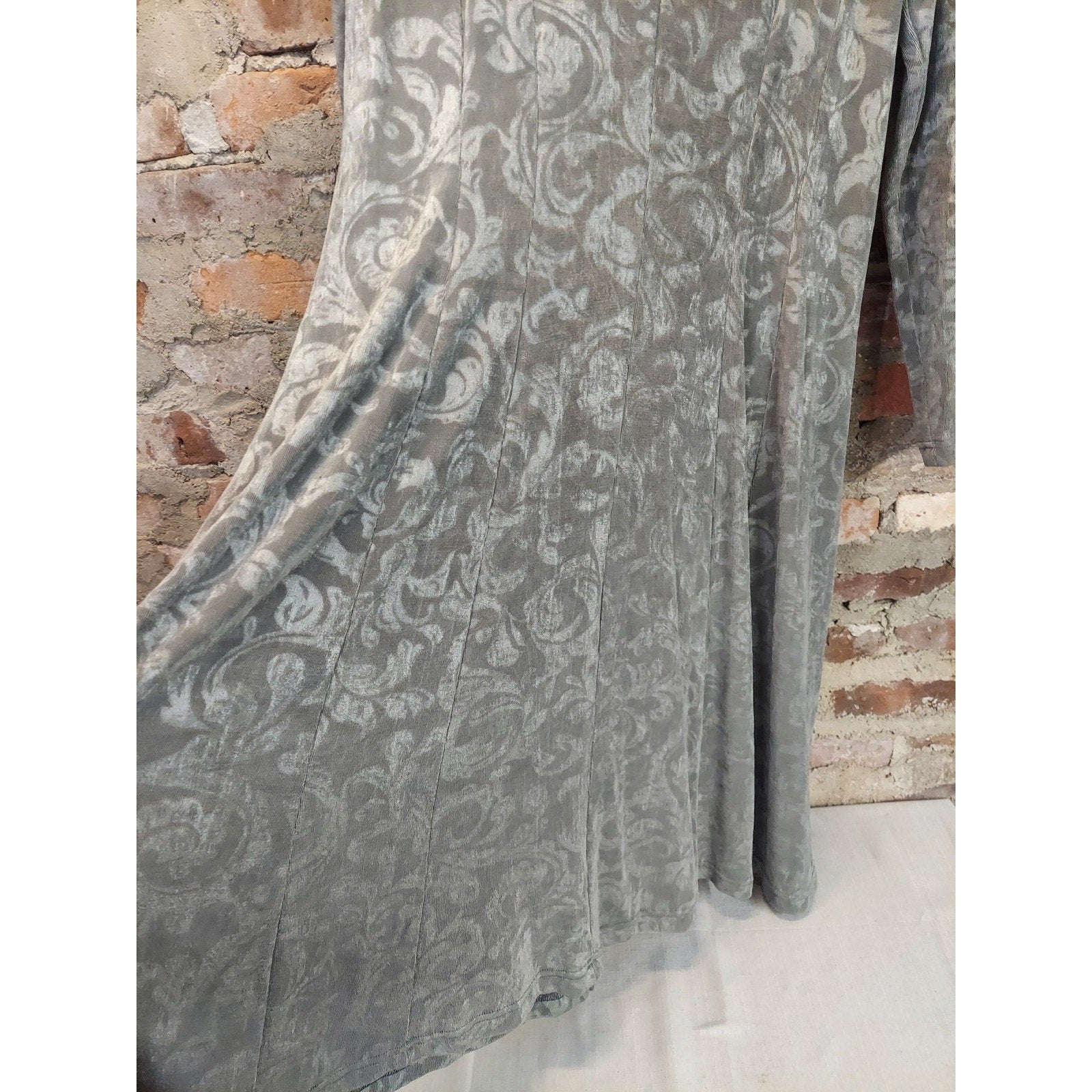 Coldwater Creek Womens Dress L Gray Embossed Velvet V Neck Long Sleeve Midi