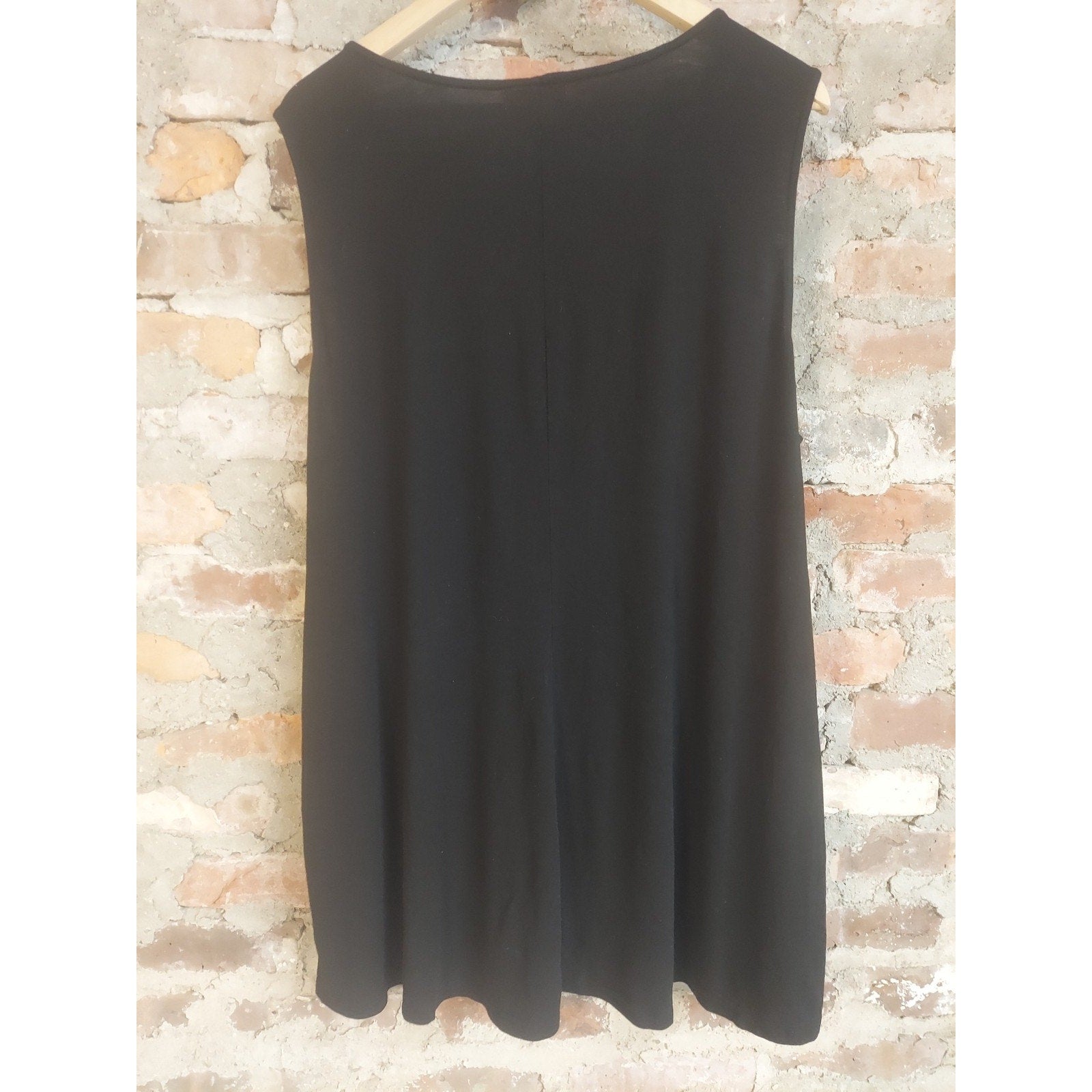 White Birch Womens Tunic Top 2XL Black Sleeveless V Neck Lace Trim Flowy