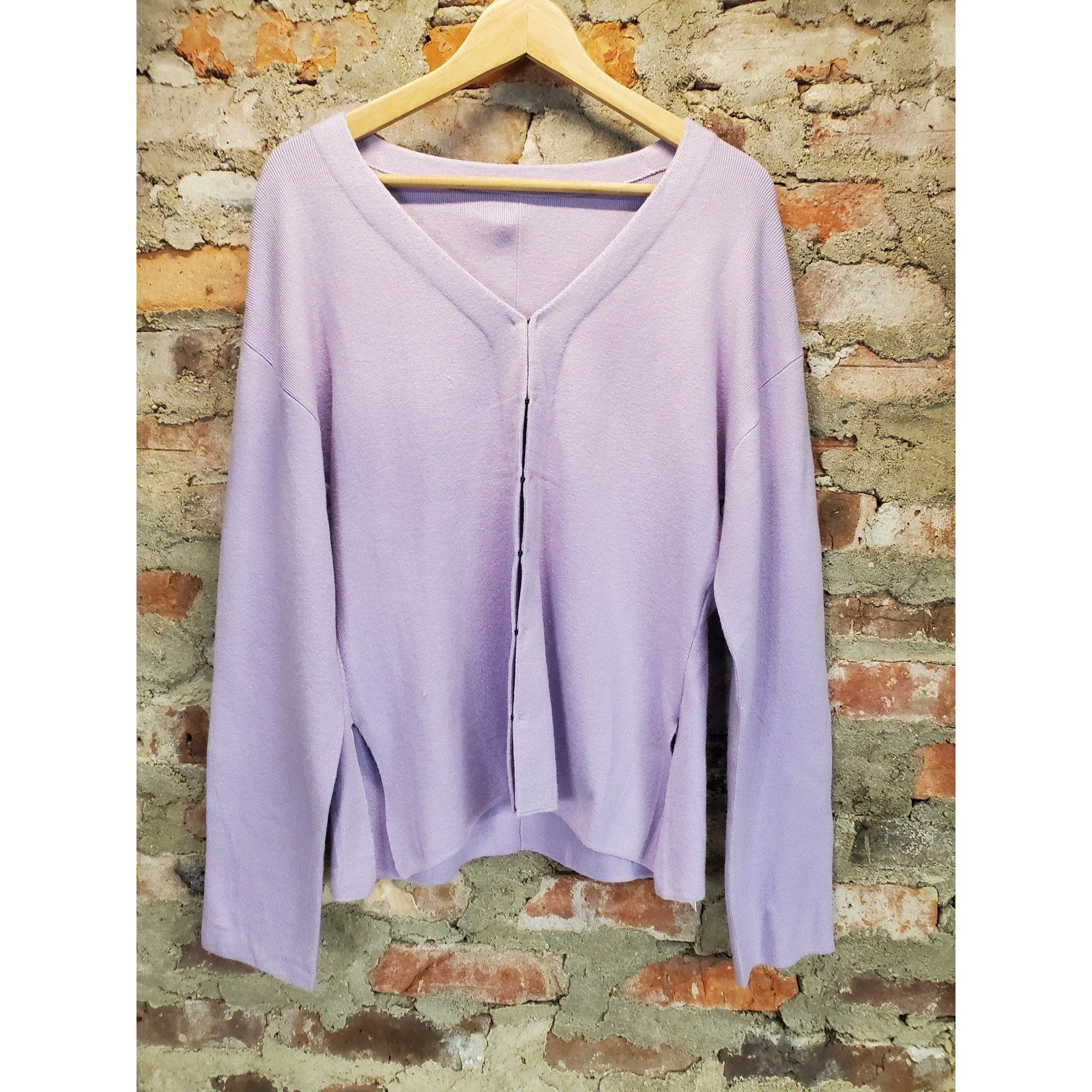 Womens Violet V Neck Knit Sweater L Long Sleeve Drop Shoulder Side Slit