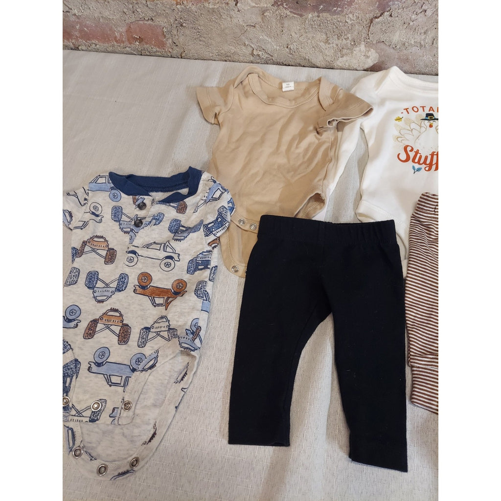 Carters Cat & Jack Baby Clothes Lot Unisex Newborn 0-3 Months Bodysuit Pants
