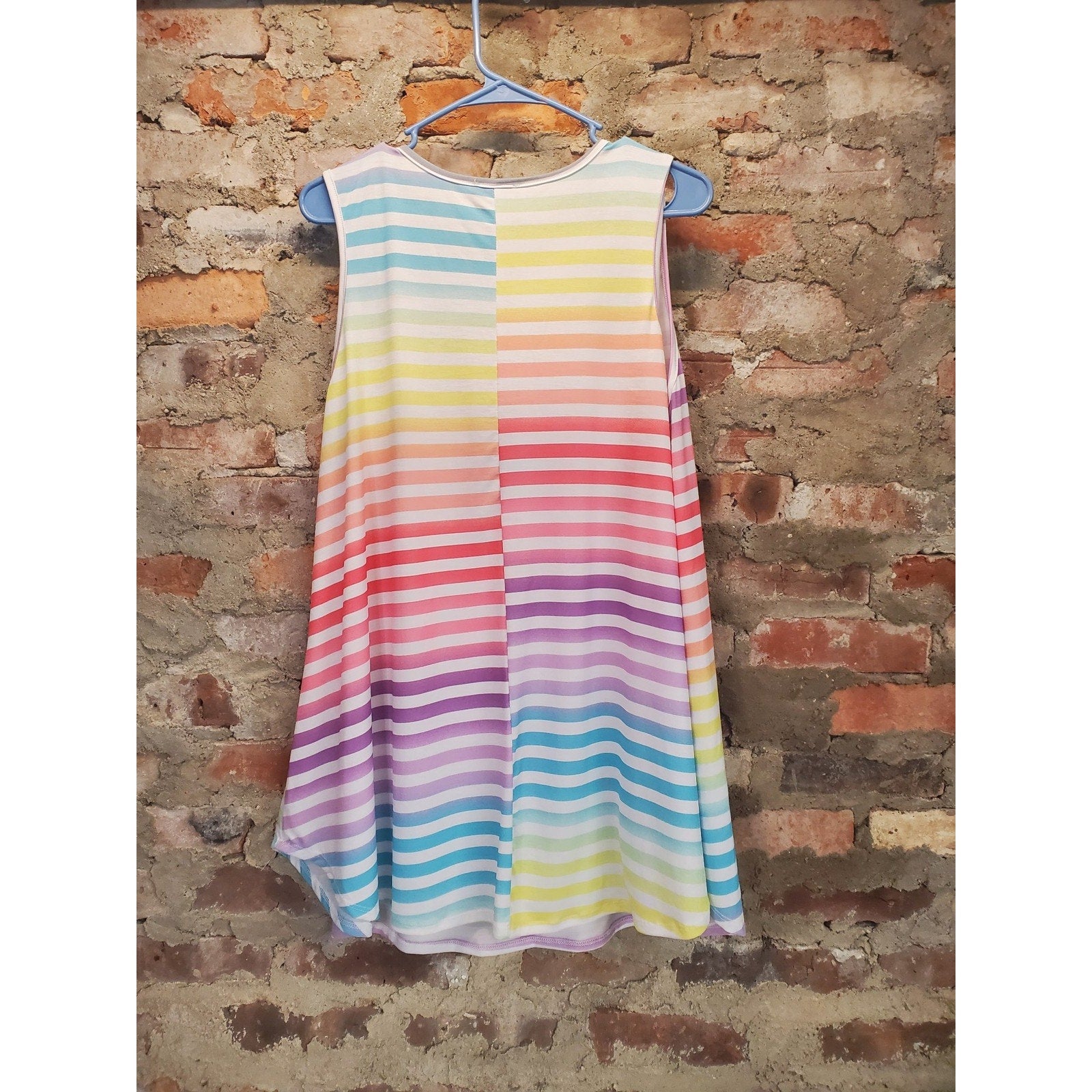 NOAH & LULA Womens Tunic Top Shirt 2XL Plus Rainbow Striped Sleeveless Flowy
