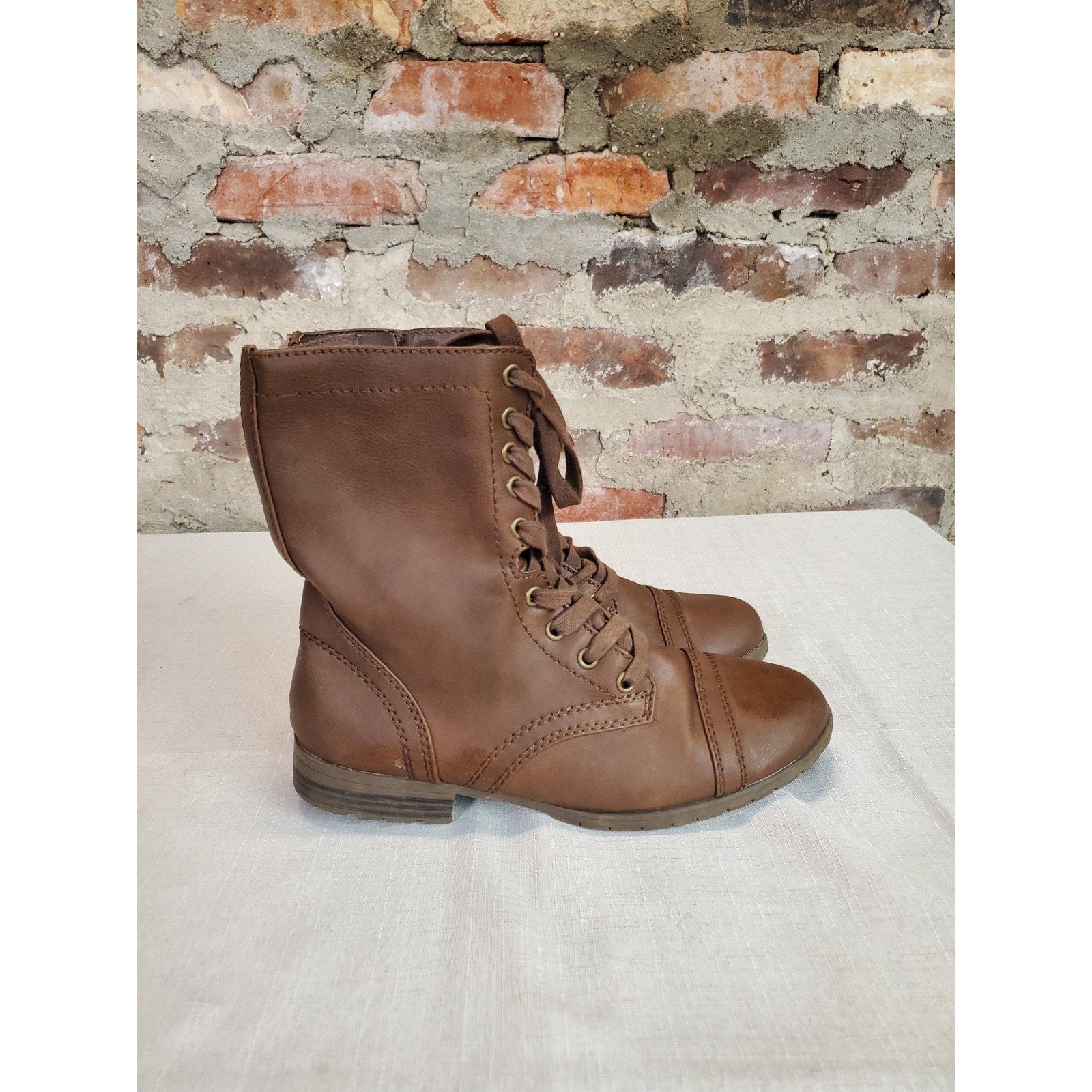 Time And Tru Womens Boots 8.5 Brown Lace Up Side Zip Cap Toe Combat Synthetic