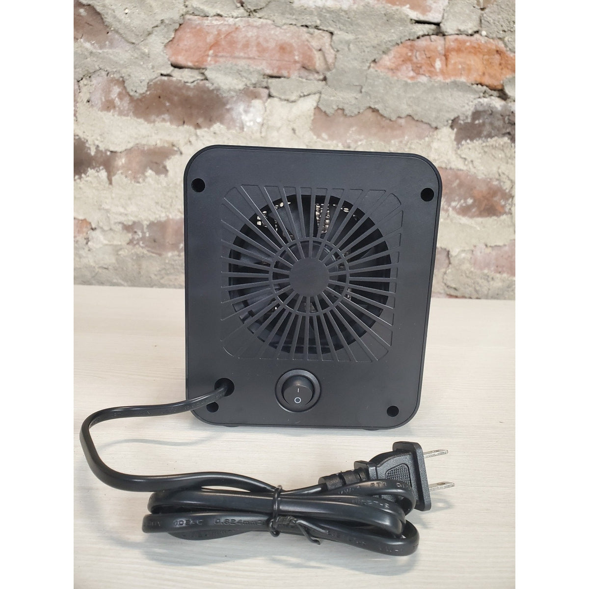 LERAT Mini Portable Electric Space Heater Black Desk Office Home Room Compact
