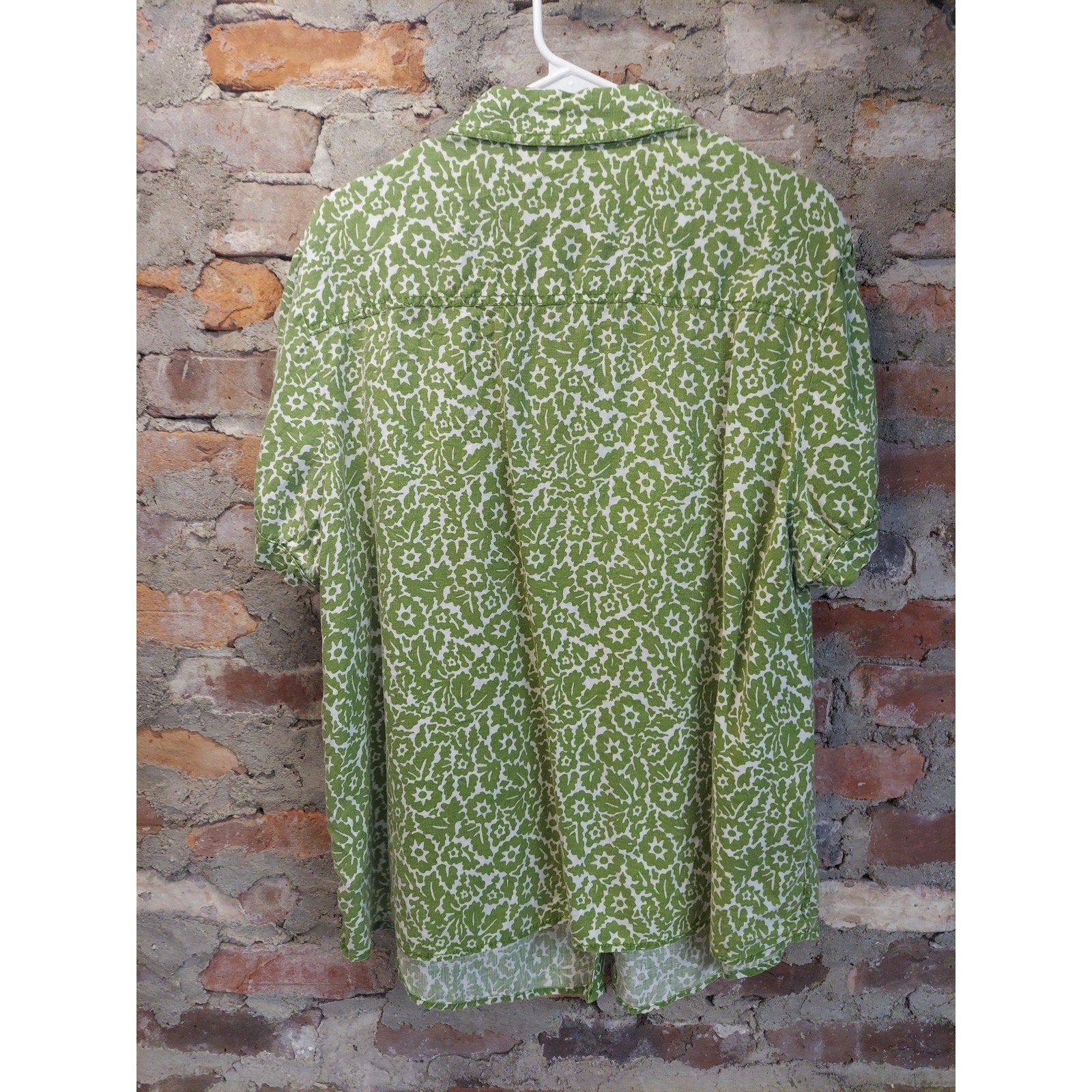 Liz Claiborne Womens 2x Short Sleeve Button Up Shirt Green White Floral Print