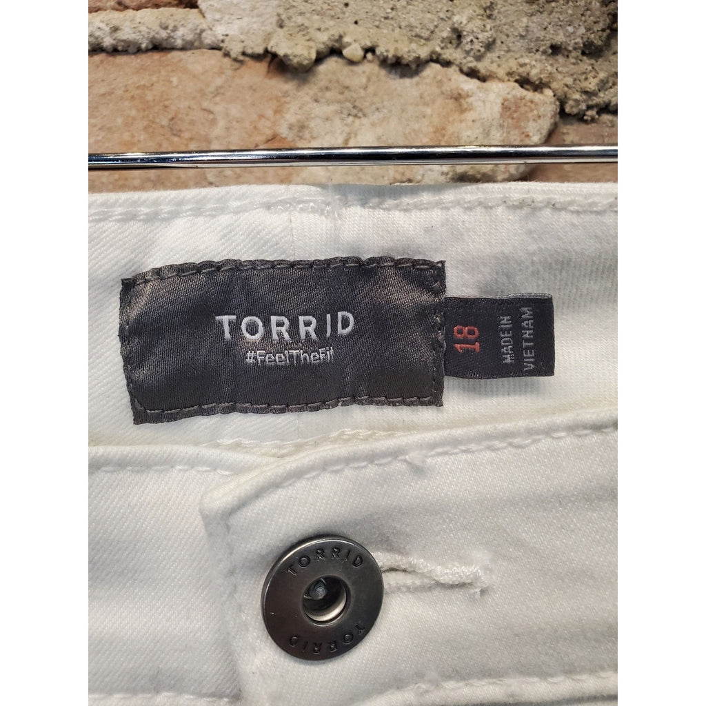 Torrid Womens Jean Shorts Size 18 White Button Fly Cut Off Raw Frayed Hem