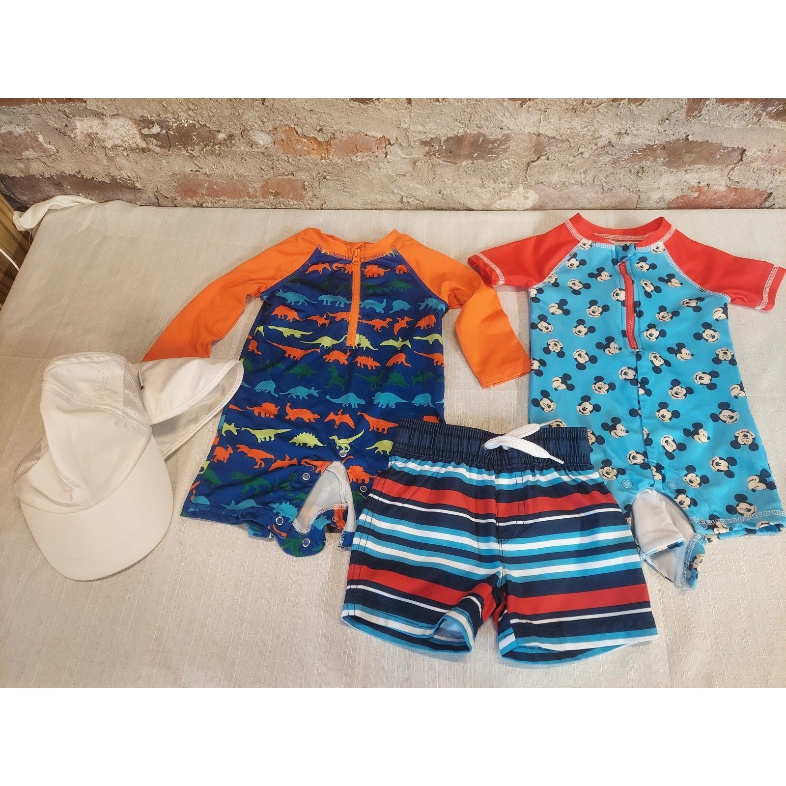 Carter's Wonder Nation Baby Boys Swim Lot Rash Guard Trunks Hat M 3-6M Dinosaur