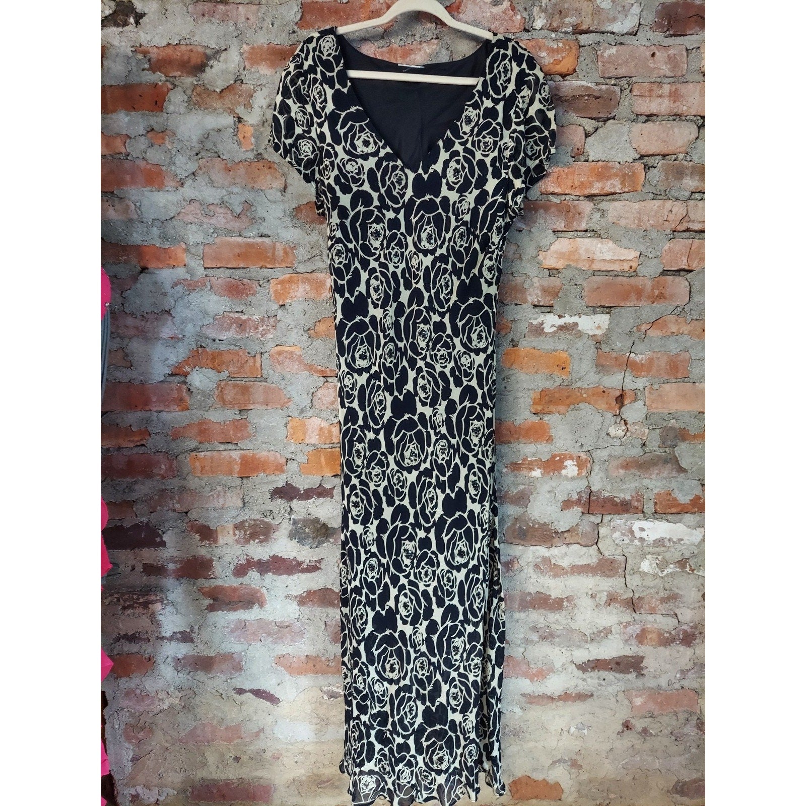 Womens Black White Floral Maxi Dress Short Sleeve V Neck Empire Waist