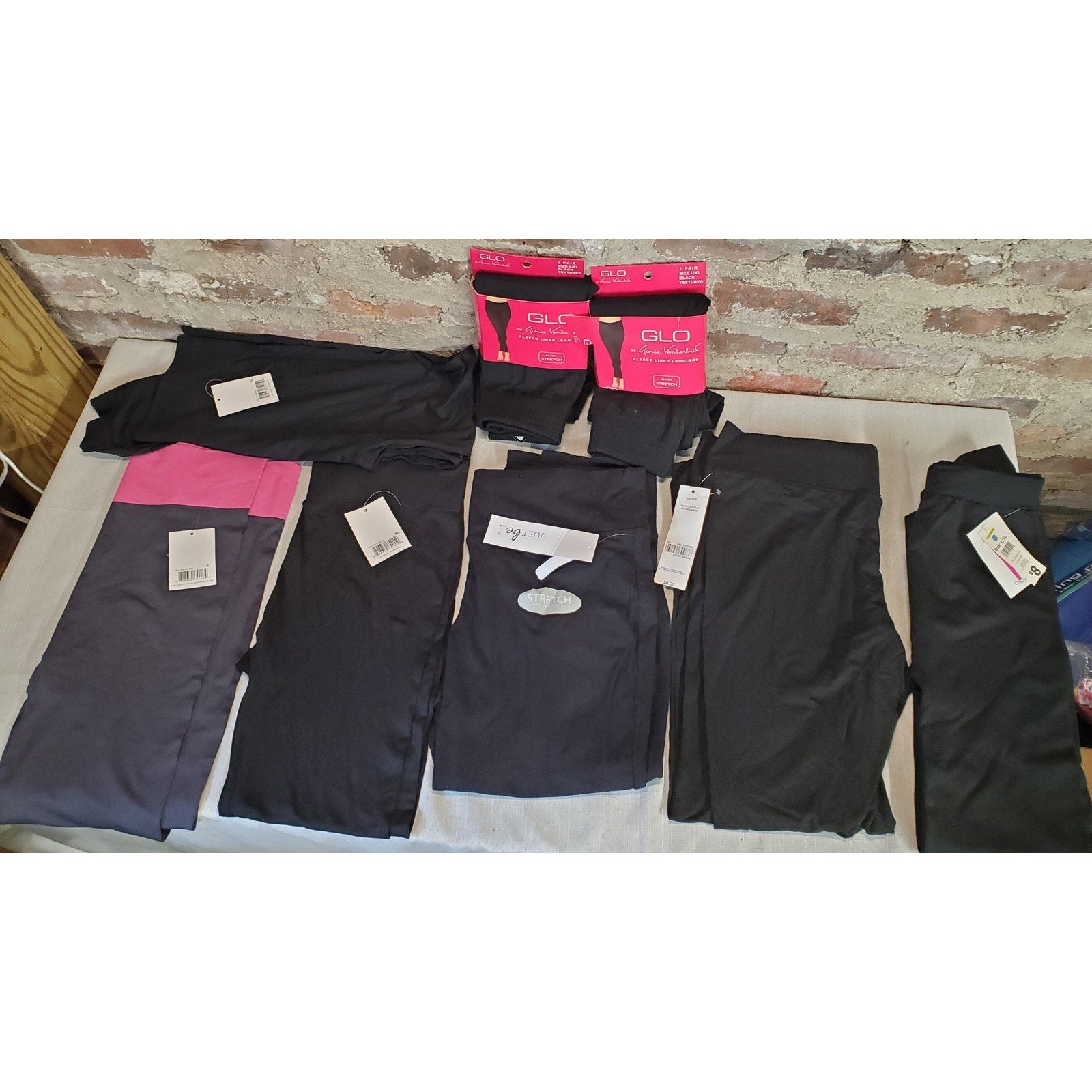 GLO Just Be Womens Leggings Capris S M L XL Black Gray Pink NWT Lot Stretch