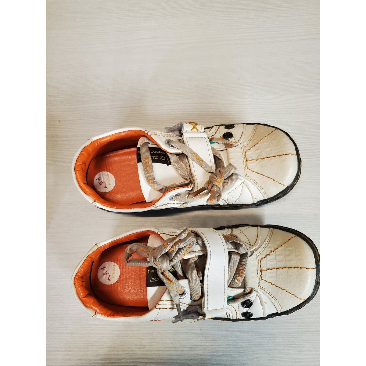 TMA Womens Shoes Sneakers US 6.5 White Orange Leather Low Top Lace Up Casual