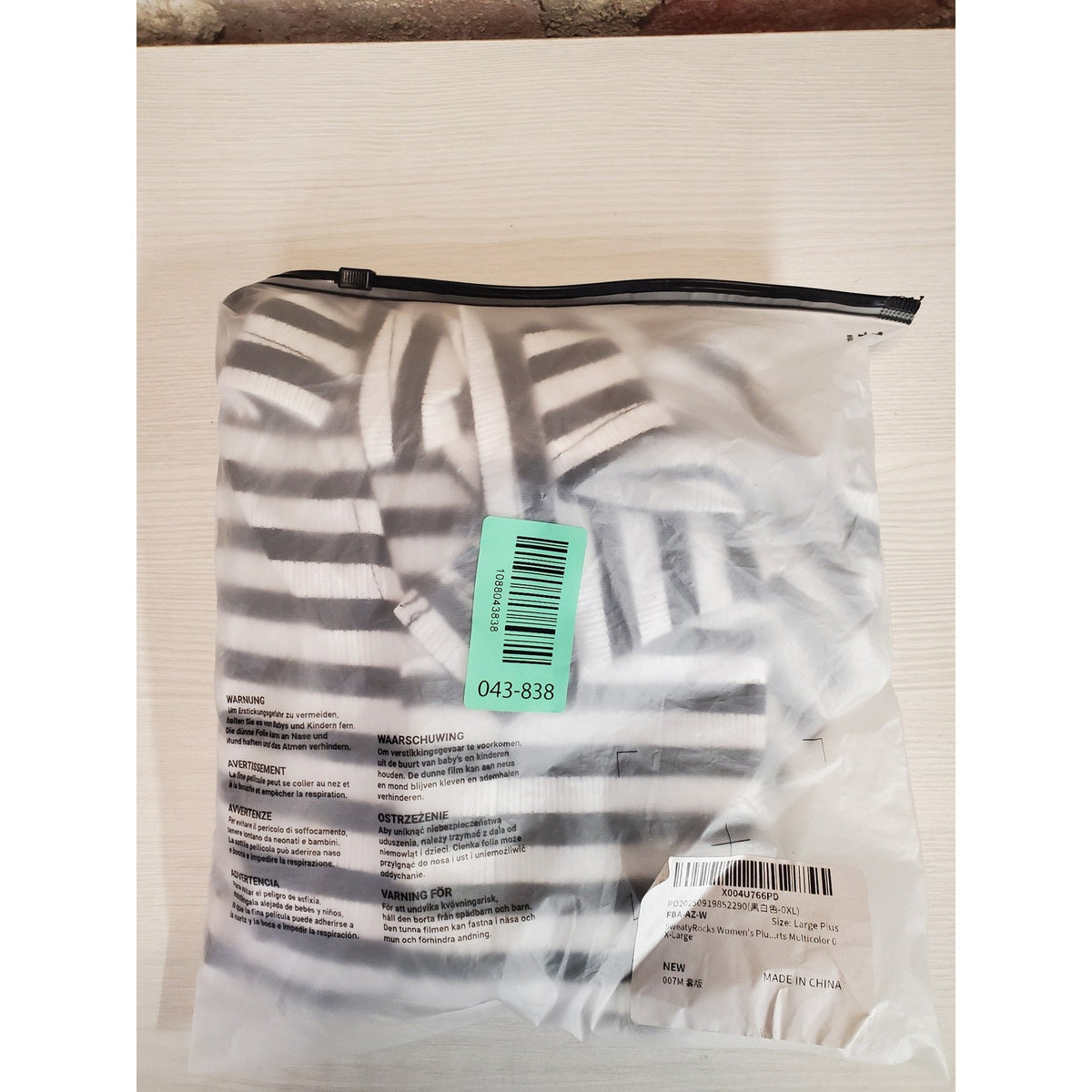 SweatyRocks Womens Sz Large Off Shoulder Top Black White Striped Long Sleeve