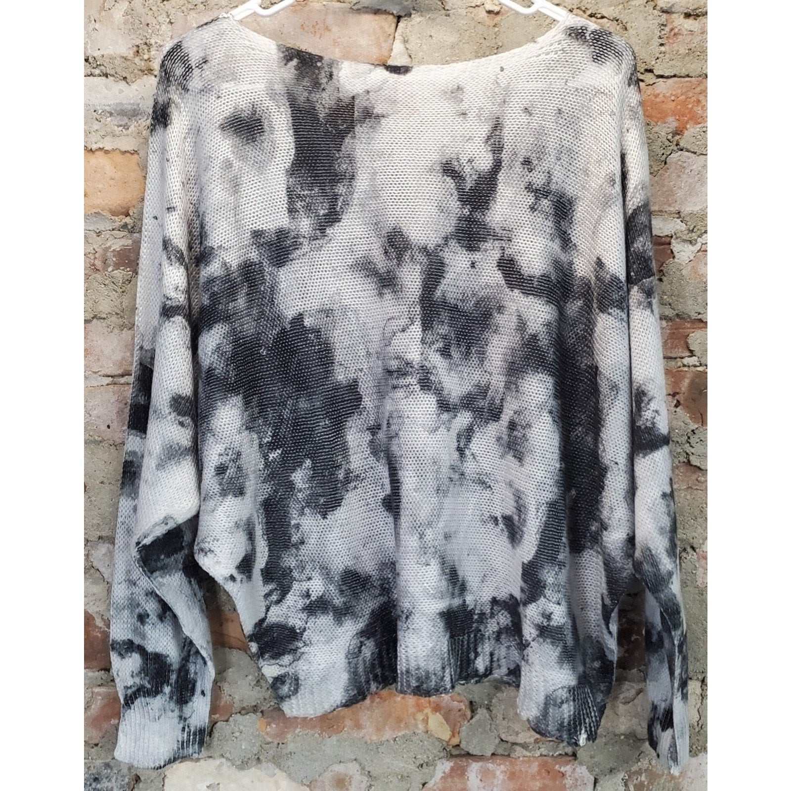Lusia Ricci Womens Sweater M Black White Tie Dye Dolman Sleeve Relaxed Fit