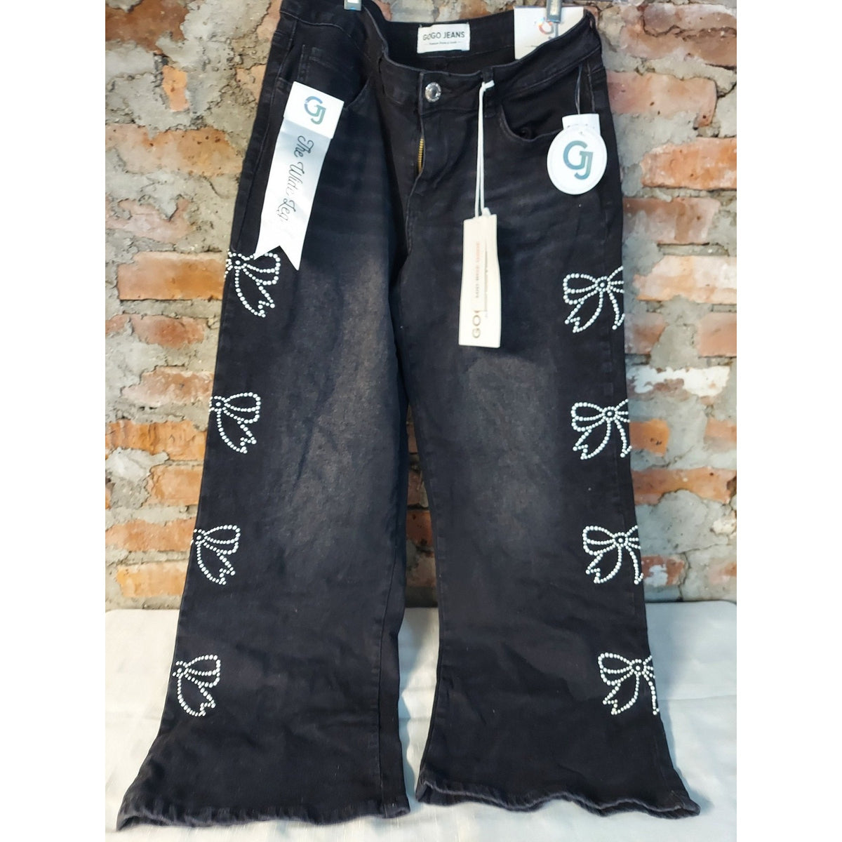 GO GO JEANS Womens Wide Leg Jeans Size 9 29 Distressed Black Rhinestone Bow NWT