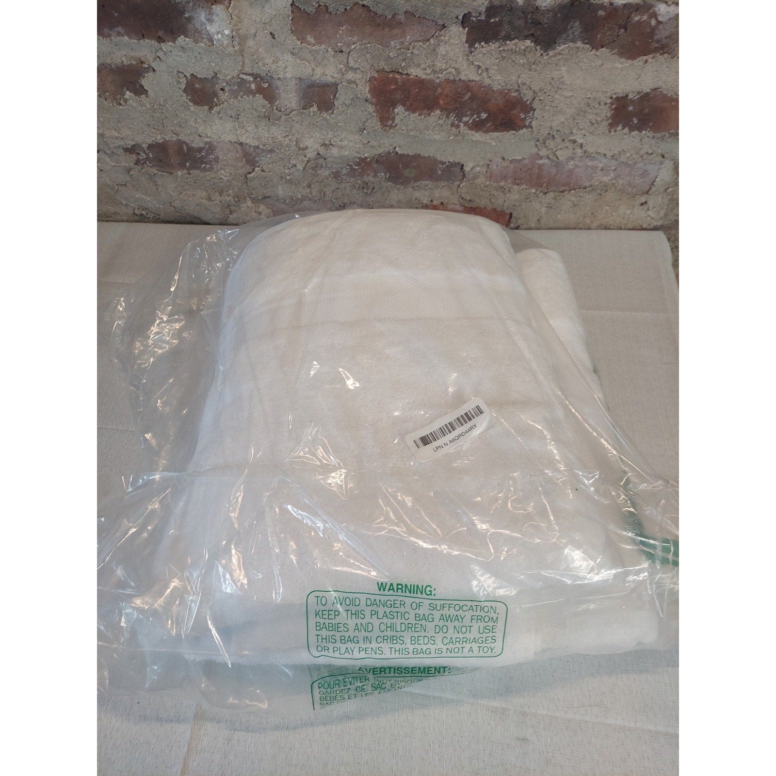White Classic Bath Towels 2 Pack Wealuxe Collection White New Soft Absorbent