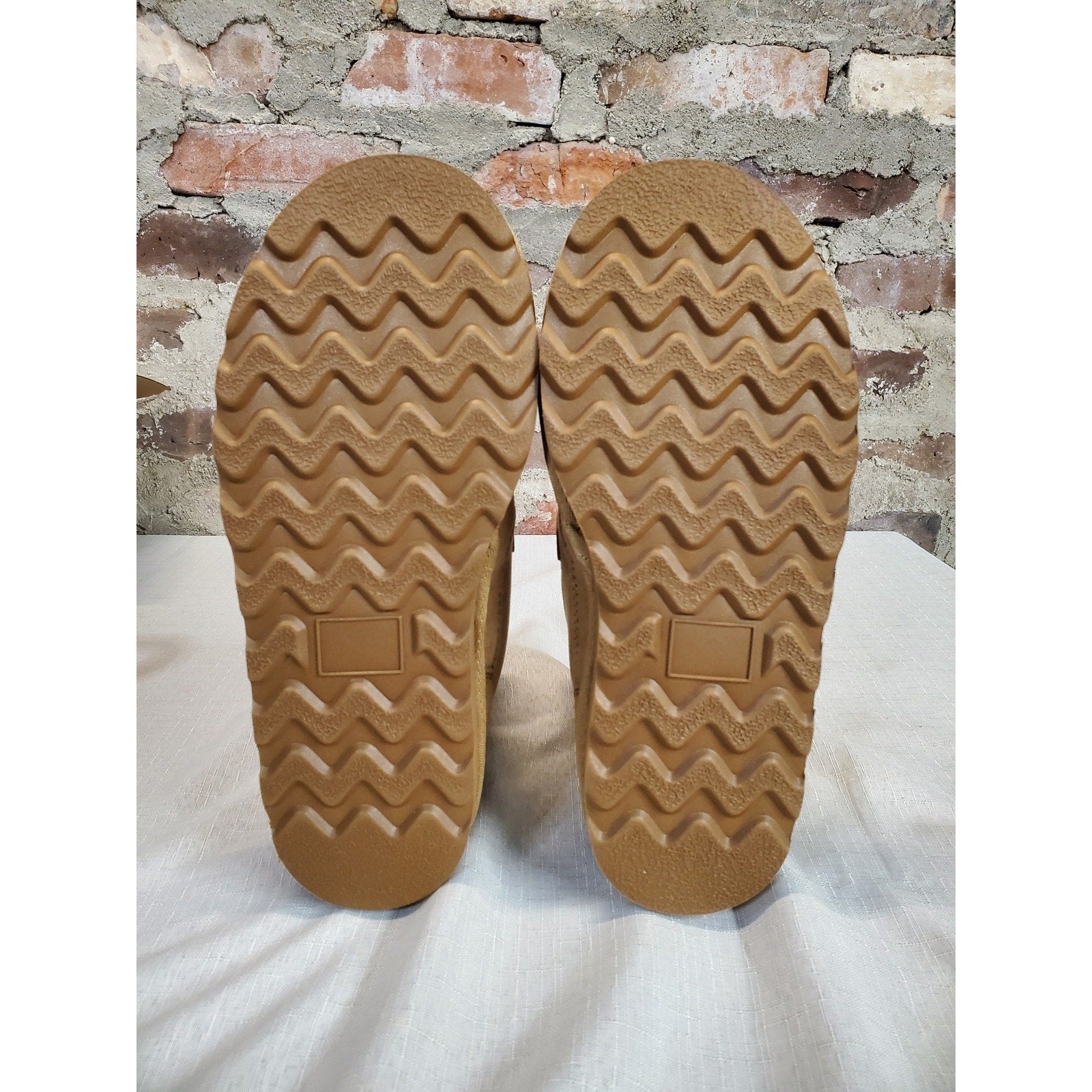 CENNID Womens Boots Size 7 Tan Suede Hook Loop Water Resistant Warm Lined